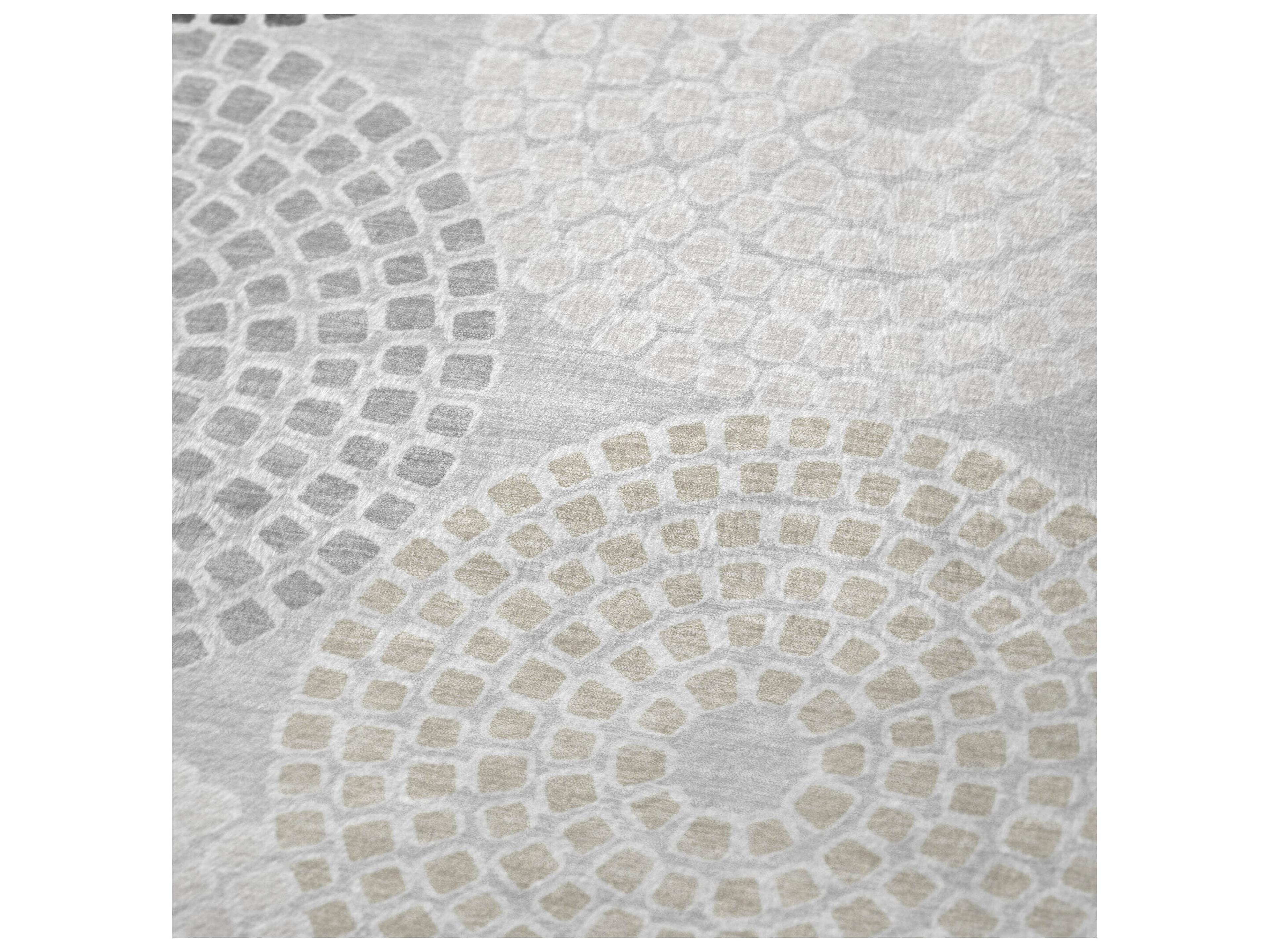 Dalyn Sherpa Gray Polyester Throw