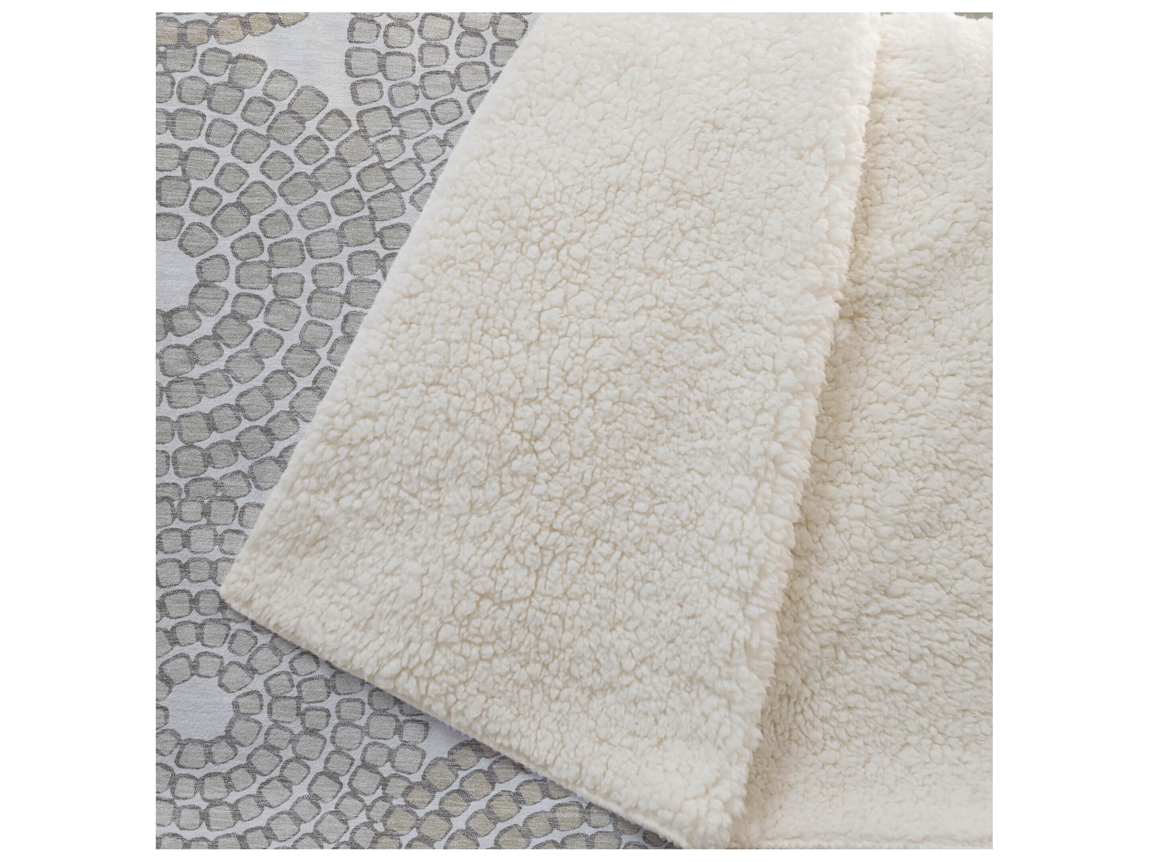 Dalyn Sherpa Ivory Polyester Throw