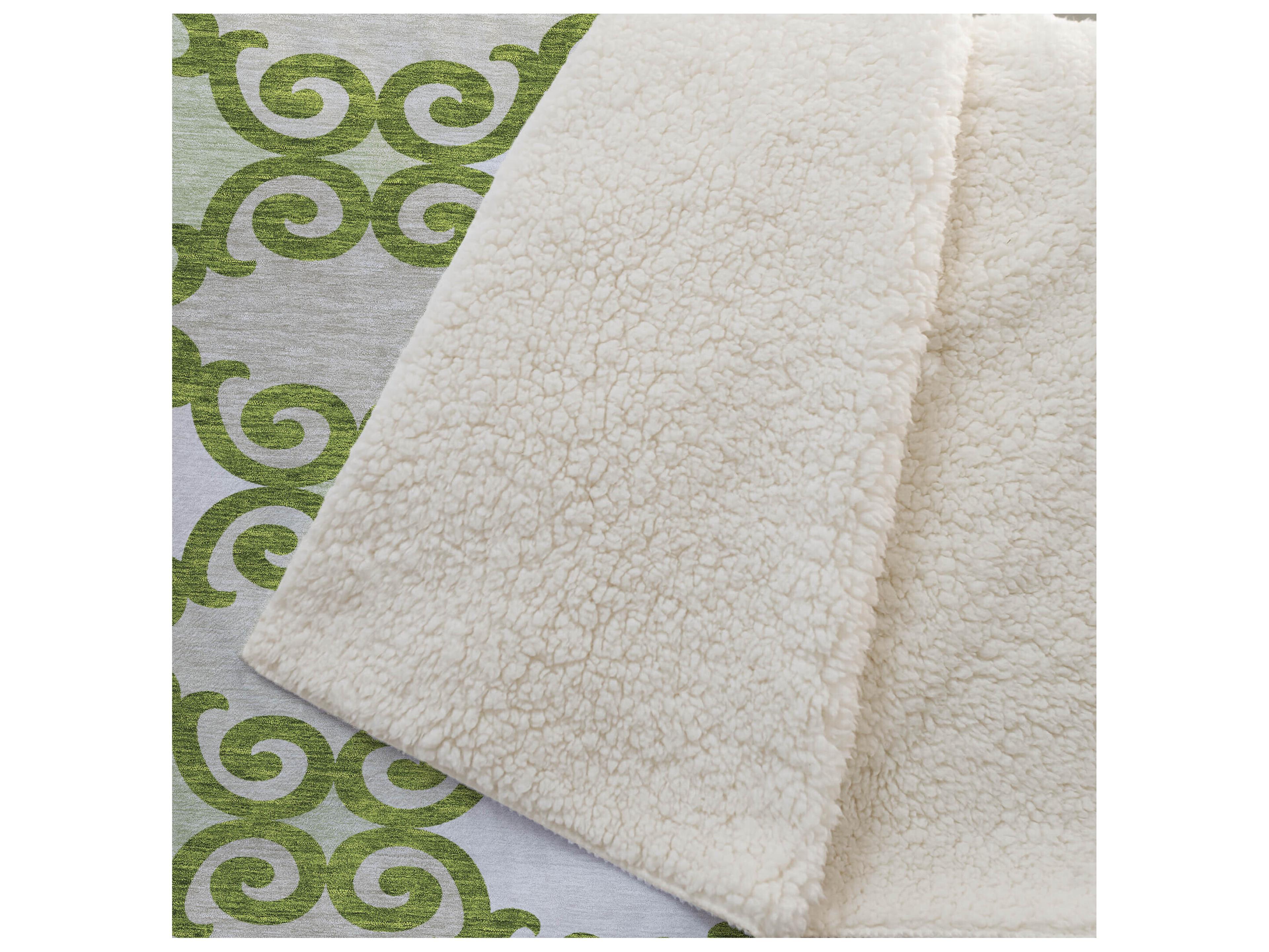 Dalyn Sherpa Green Polyester Throw