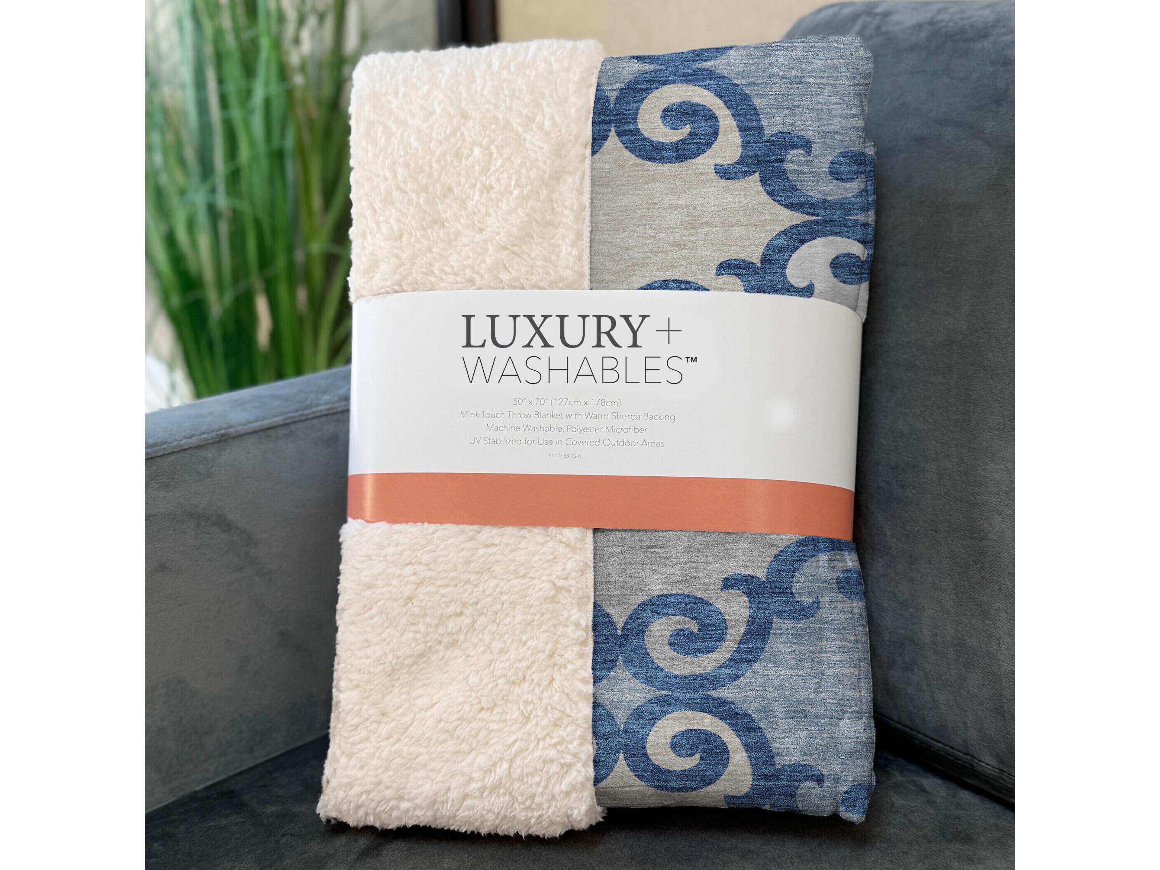 Dalyn Sherpa Blue Polyester Throw