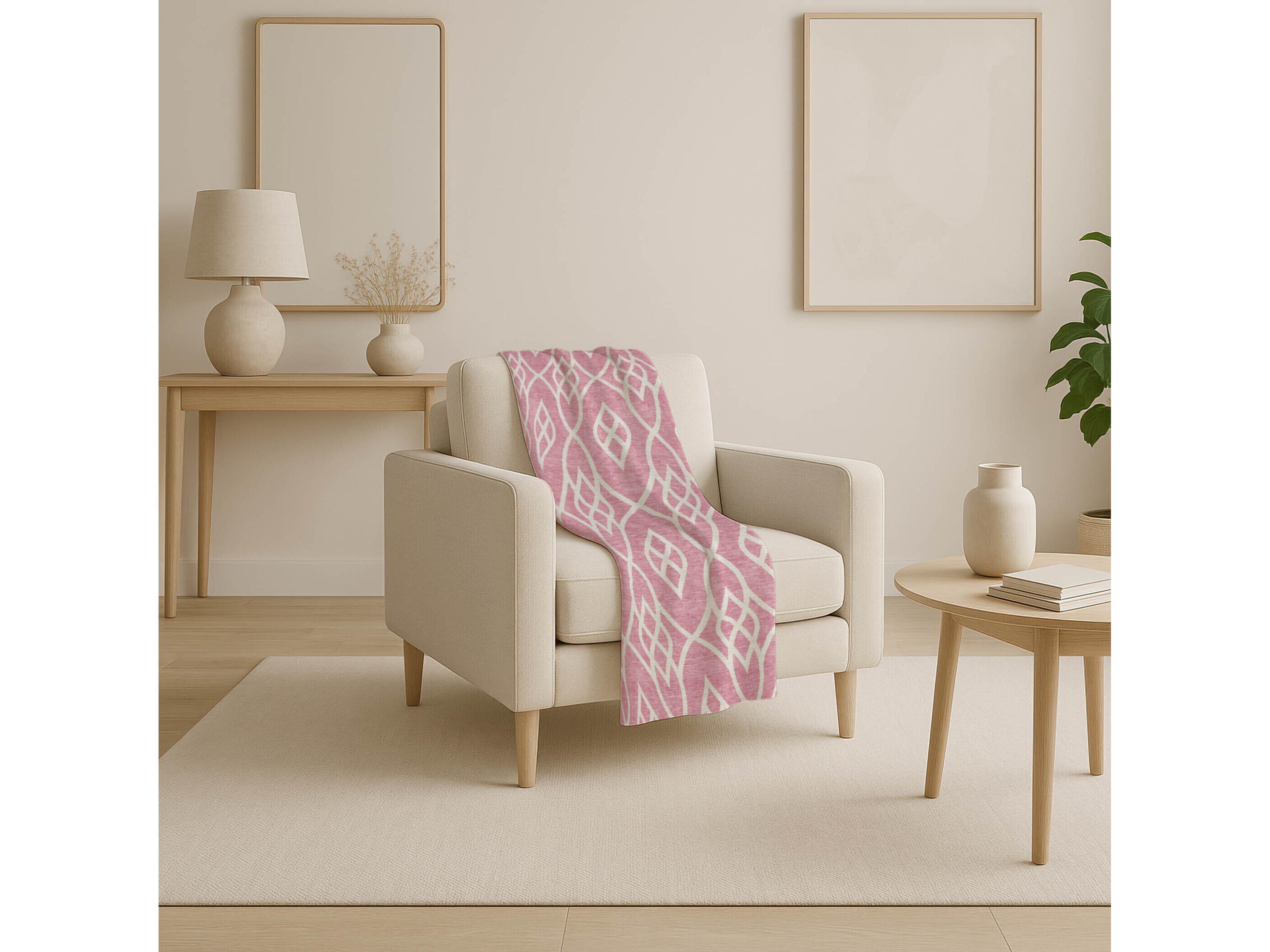 Dalyn Sherpa Pink Polyester Throw