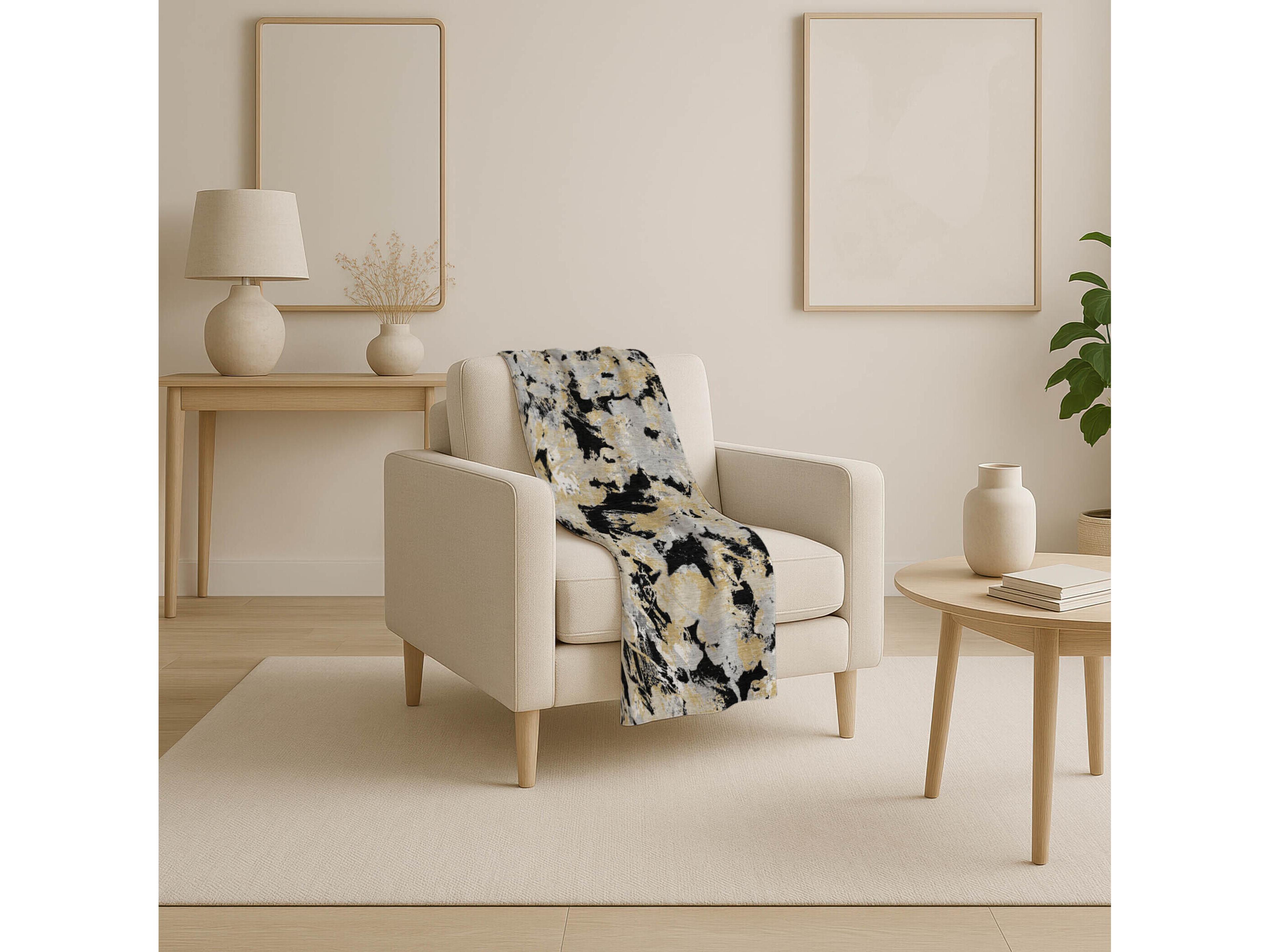 Dalyn Sherpa Black Polyester Throw