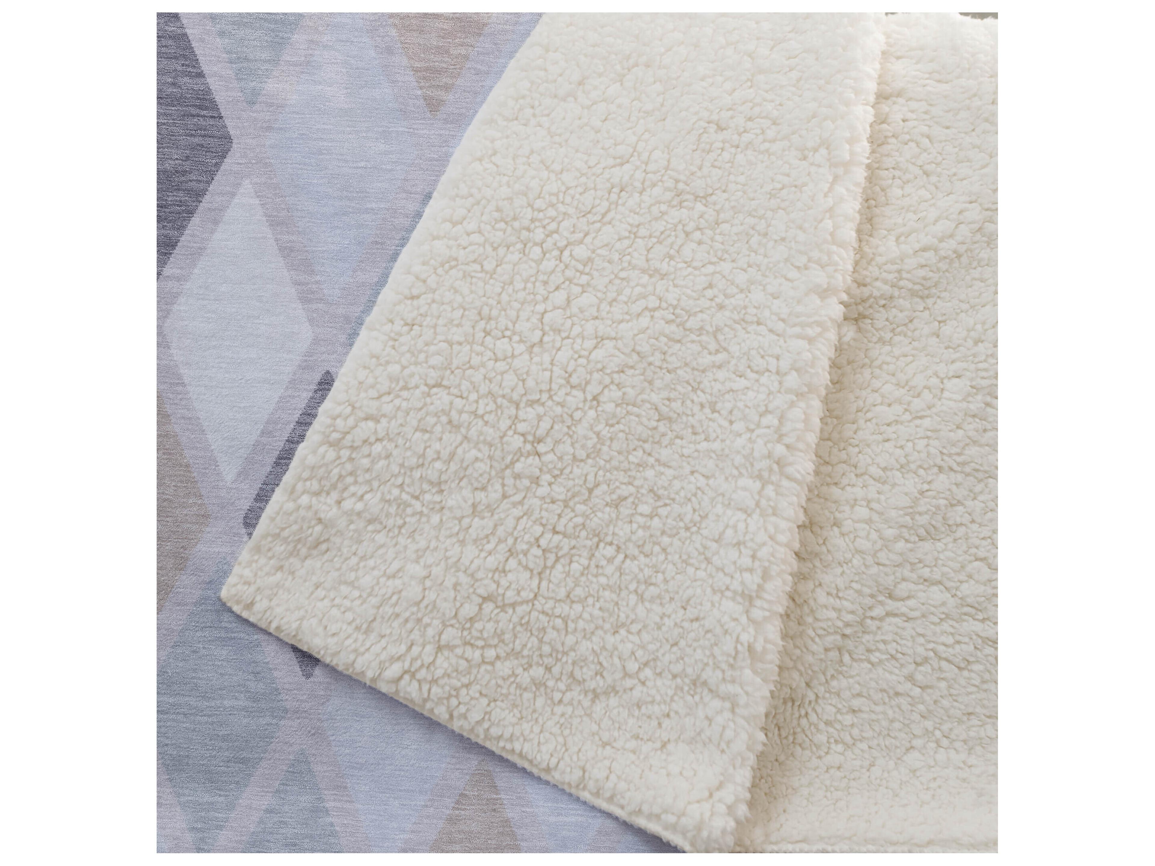 Dalyn Sherpa Purple Polyester Throw