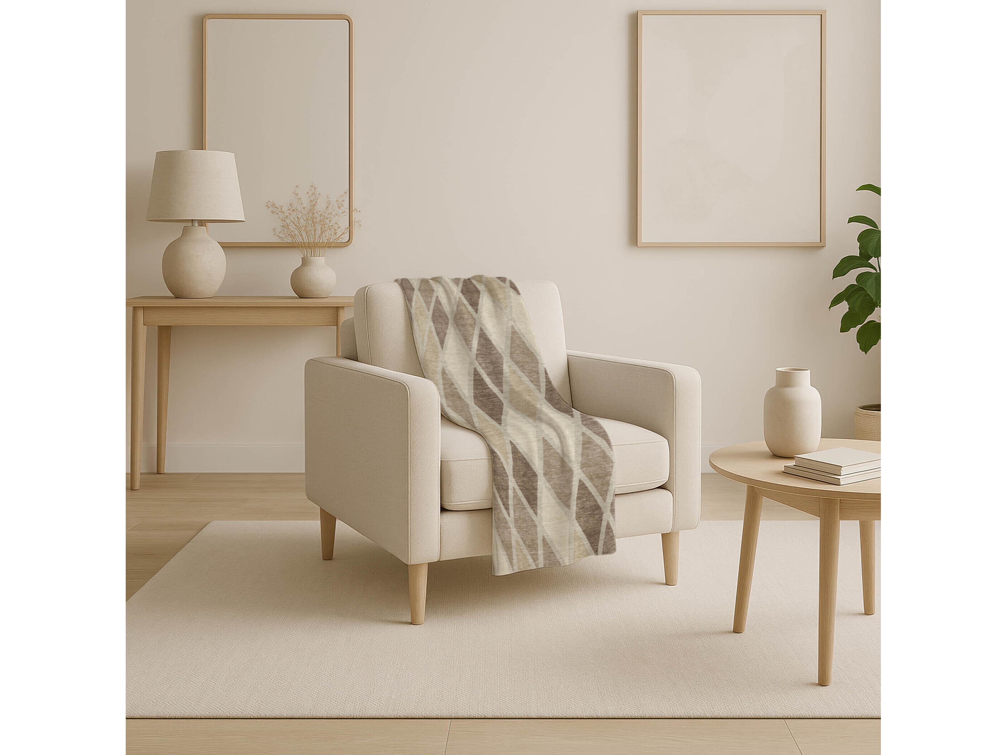 Dalyn Sherpa Brown Polyester Throw