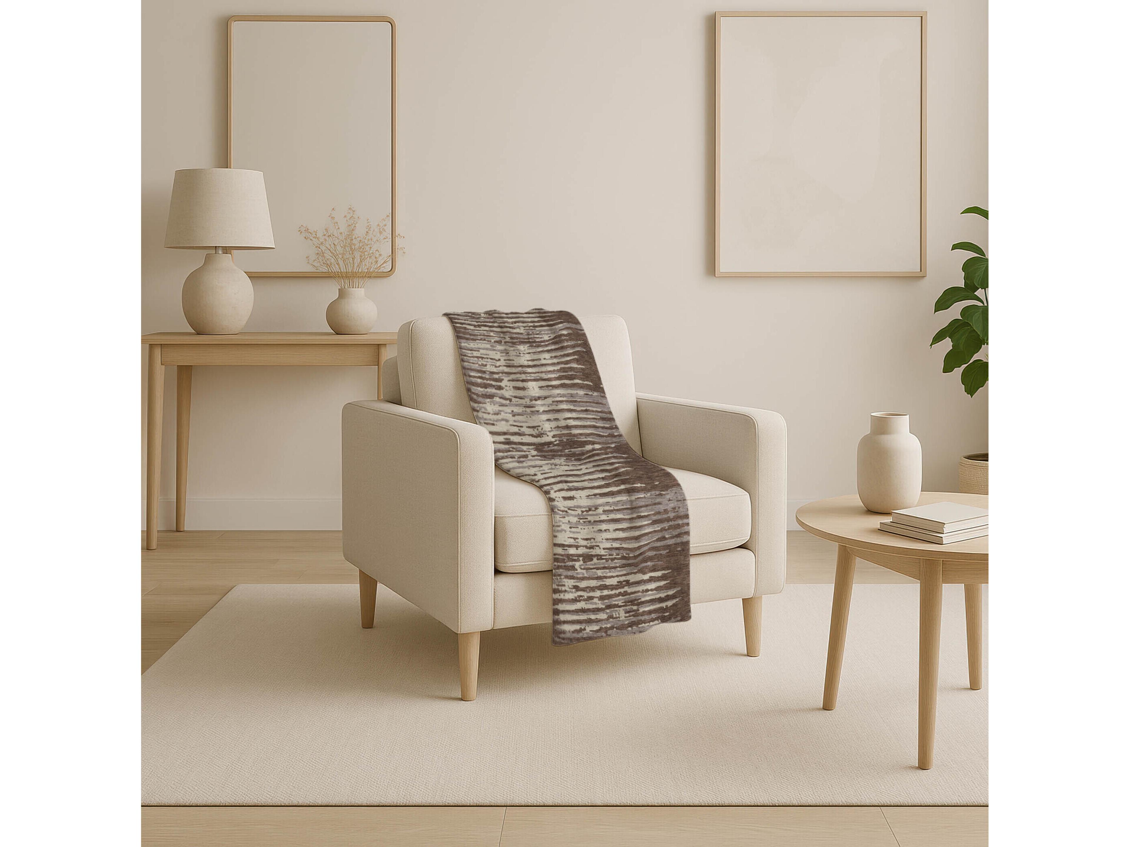 Dalyn Sherpa Brown Polyester Throw