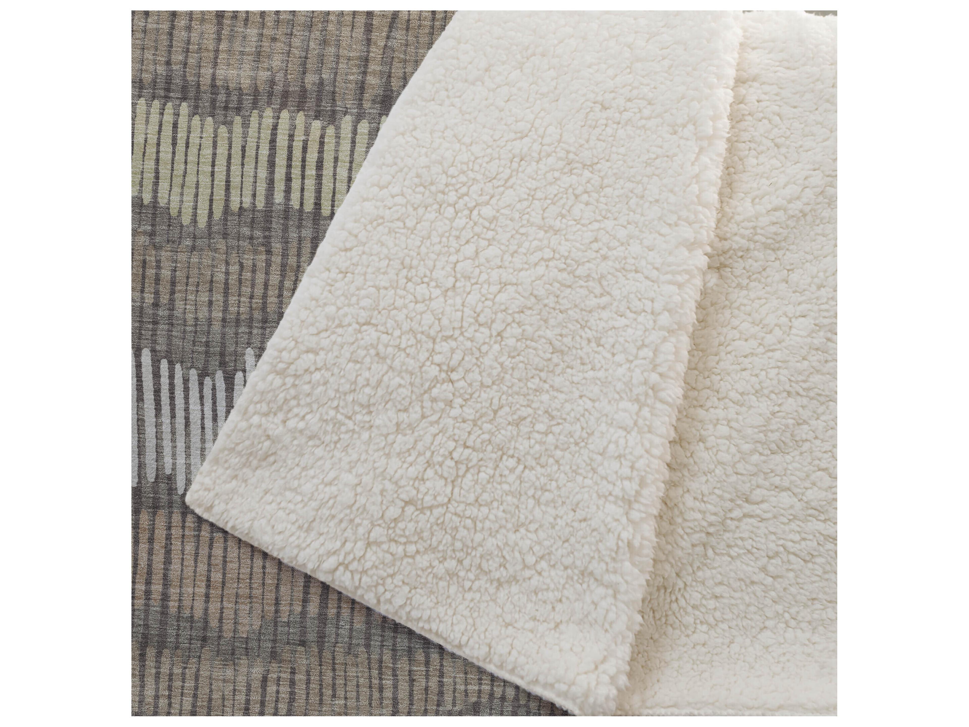 Dalyn Sherpa Brown Polyester Throw