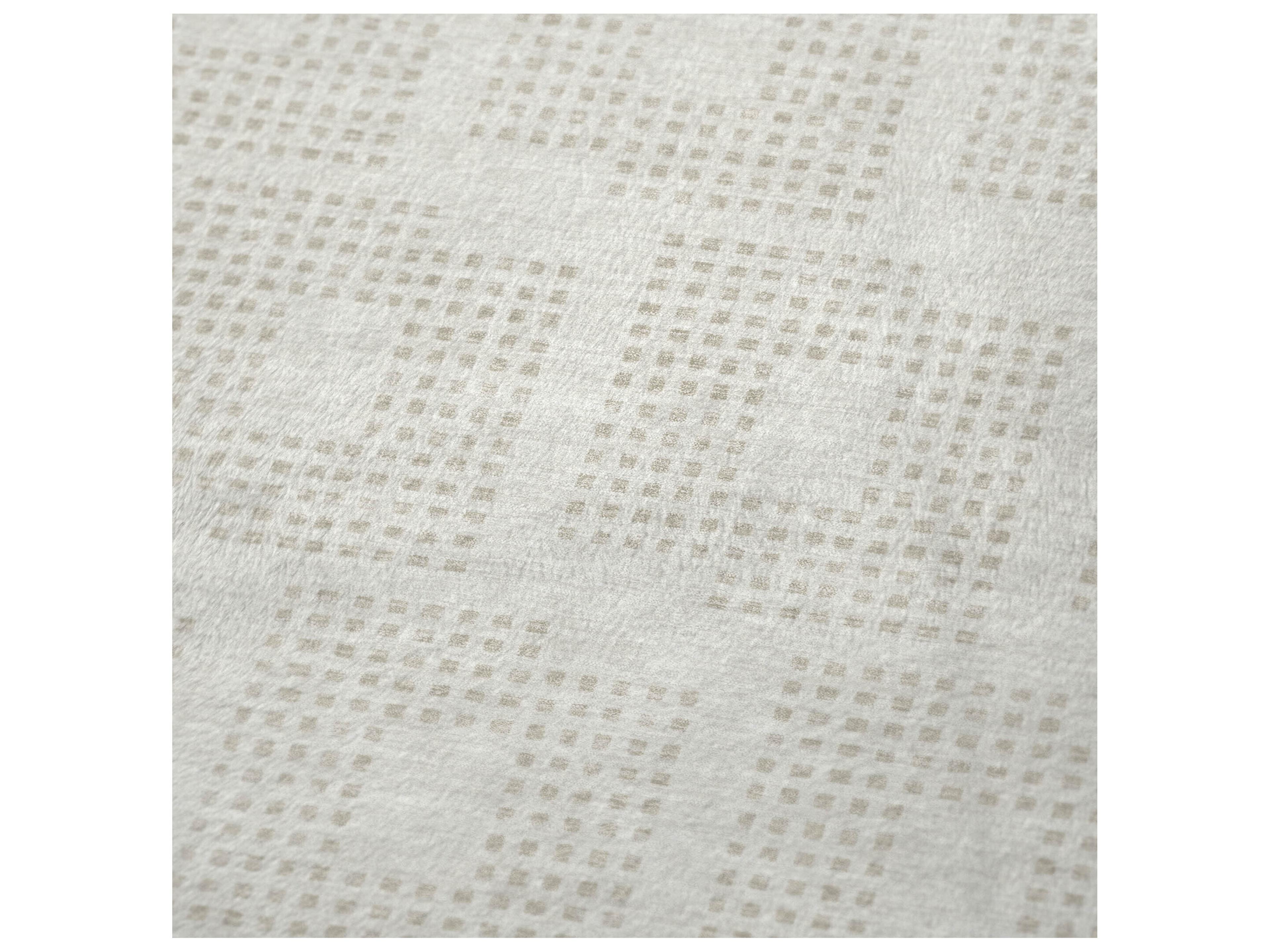 Dalyn Sherpa Ivory Polyester Throw