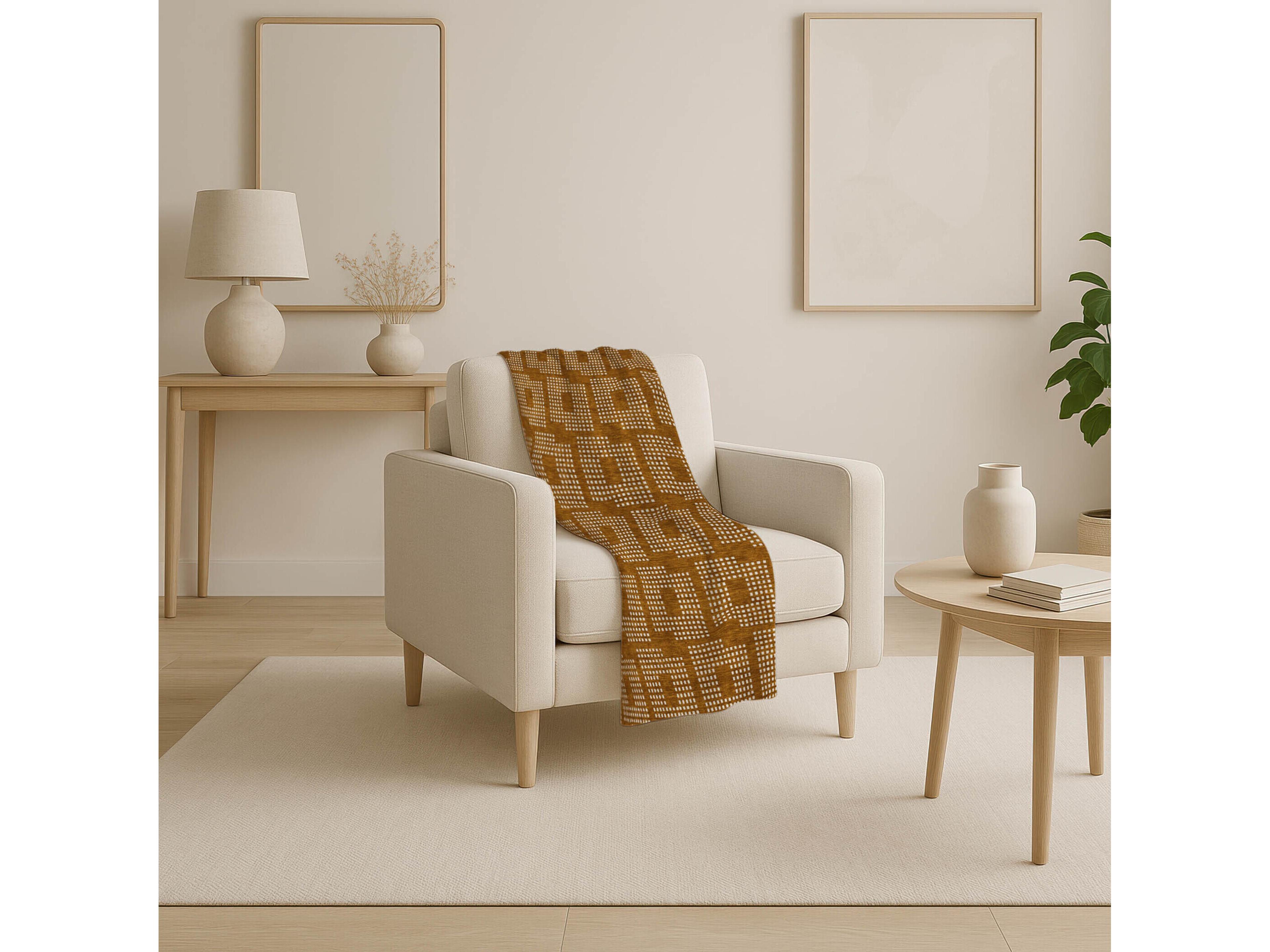 Dalyn Sherpa Orange Polyester Throw