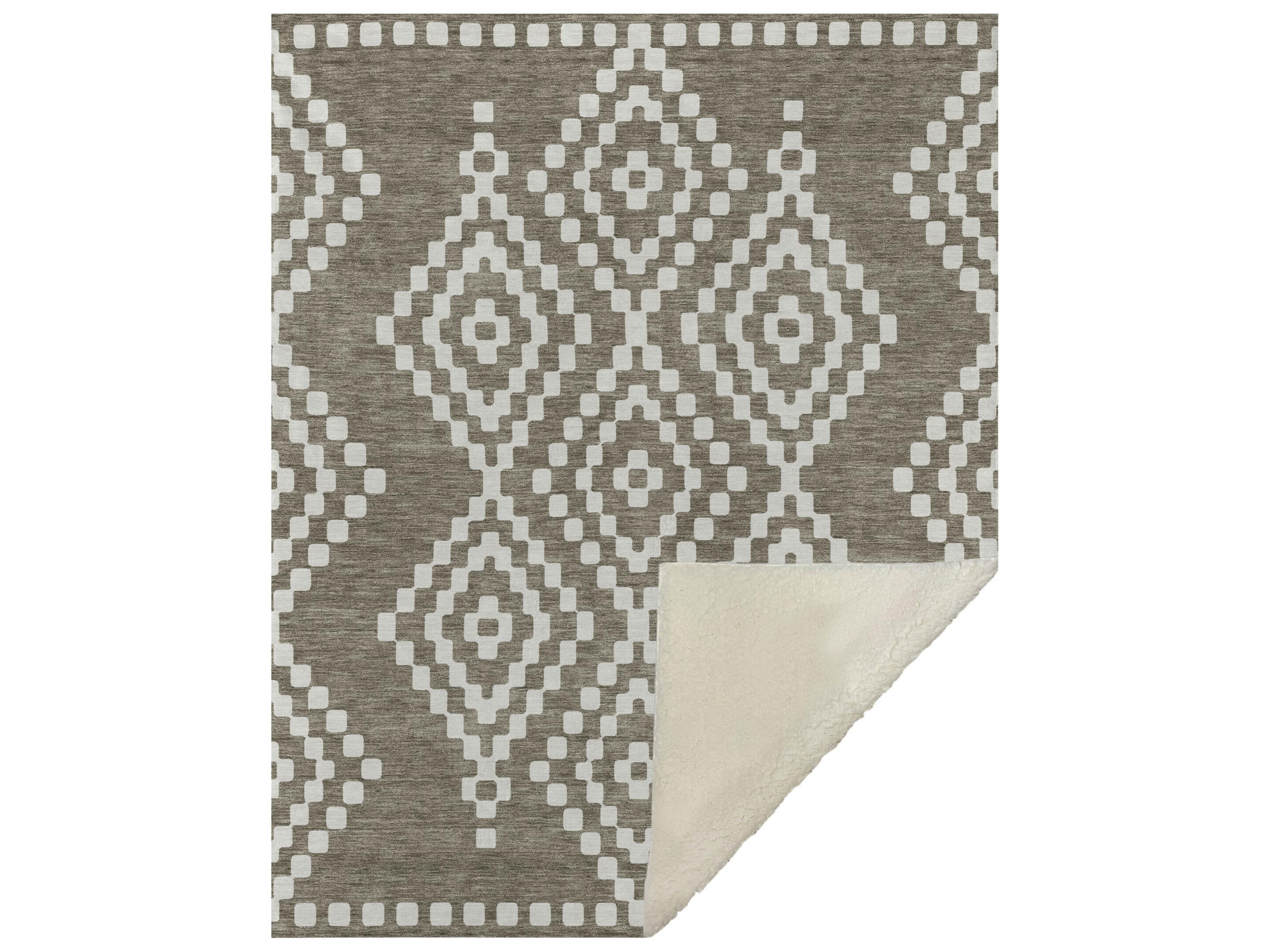 Dalyn Sherpa Brown Polyester Throw