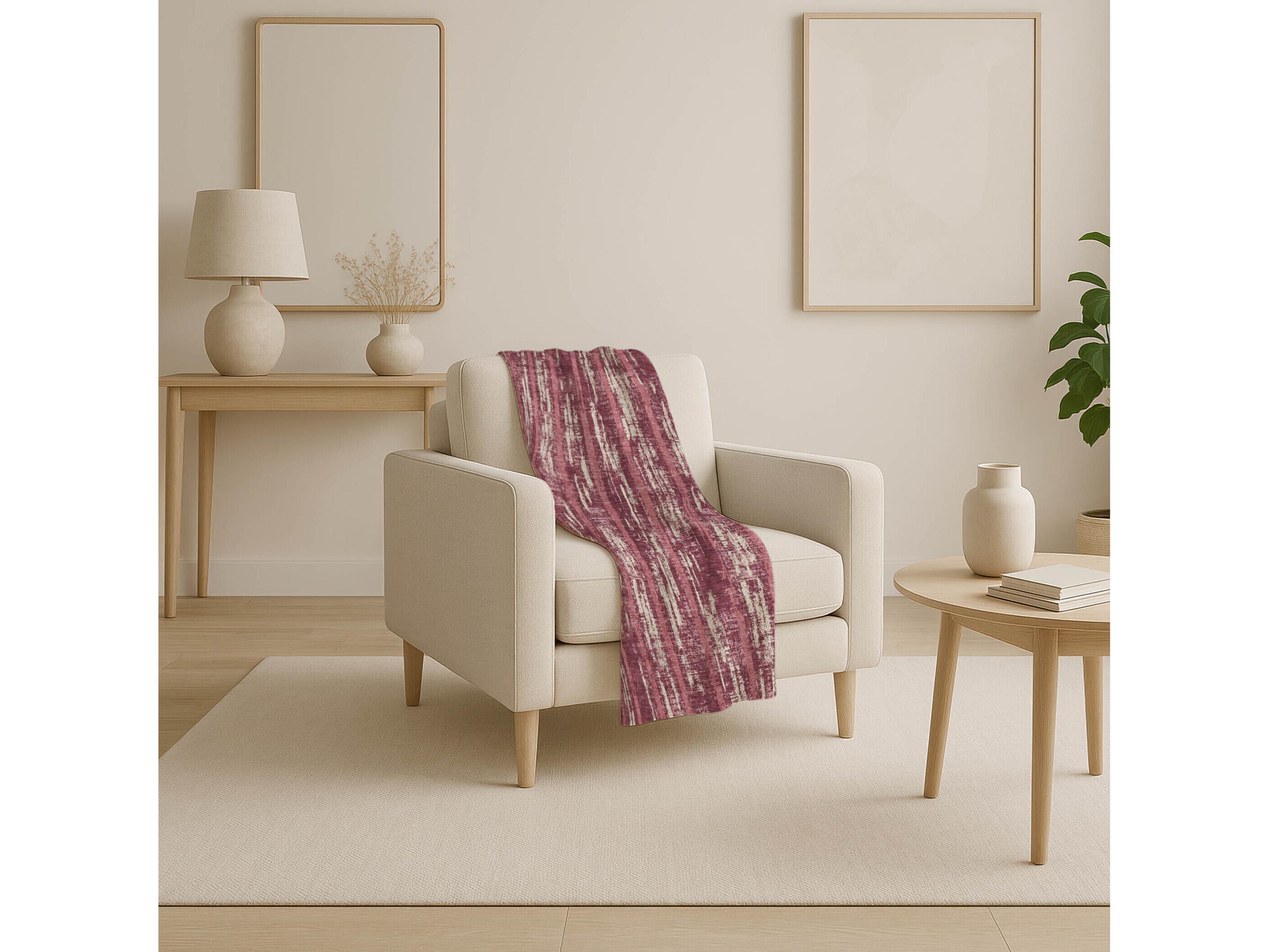 Dalyn Sherpa Pink Polyester Throw