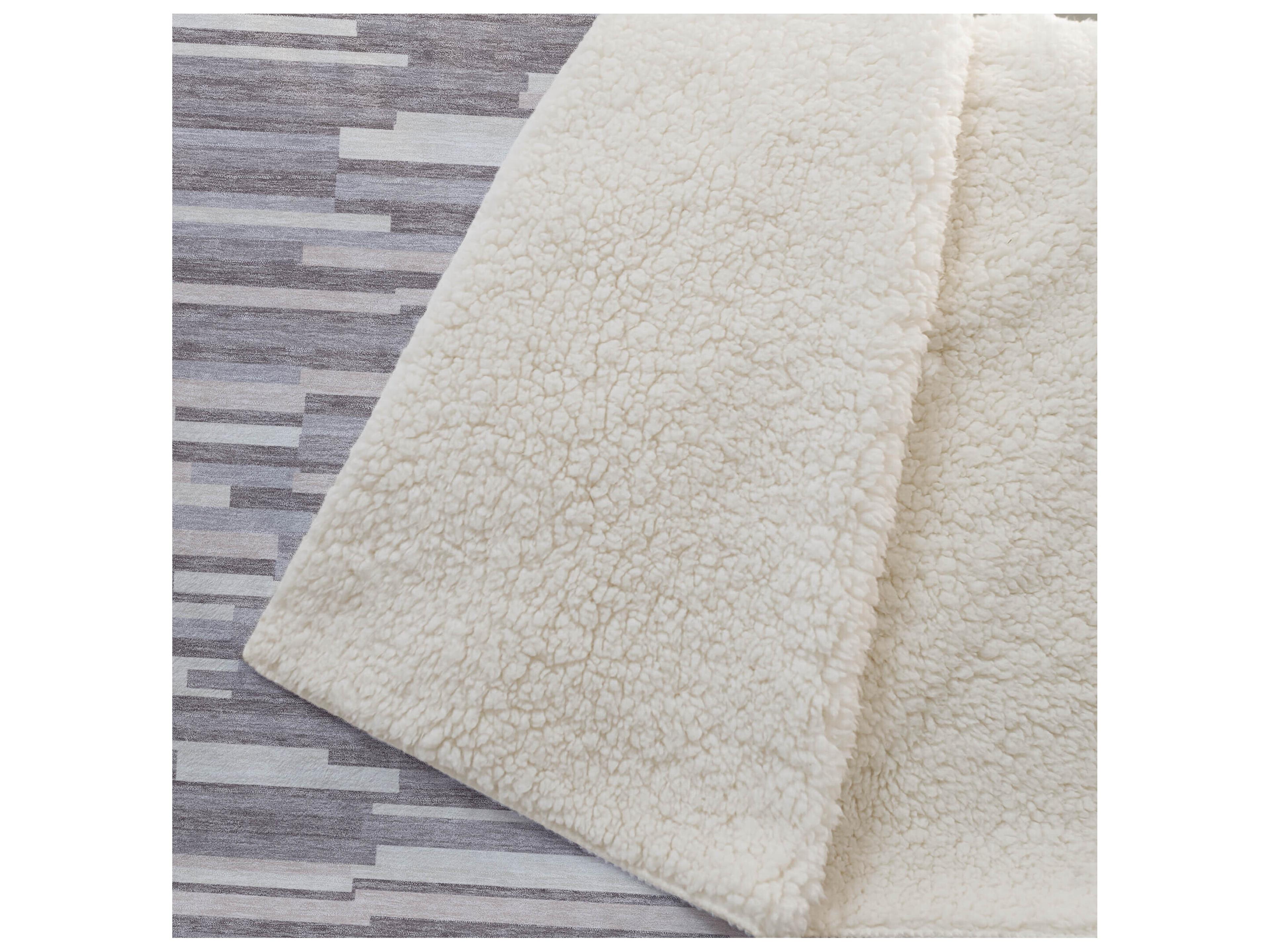 Dalyn Sherpa Purple Polyester Throw