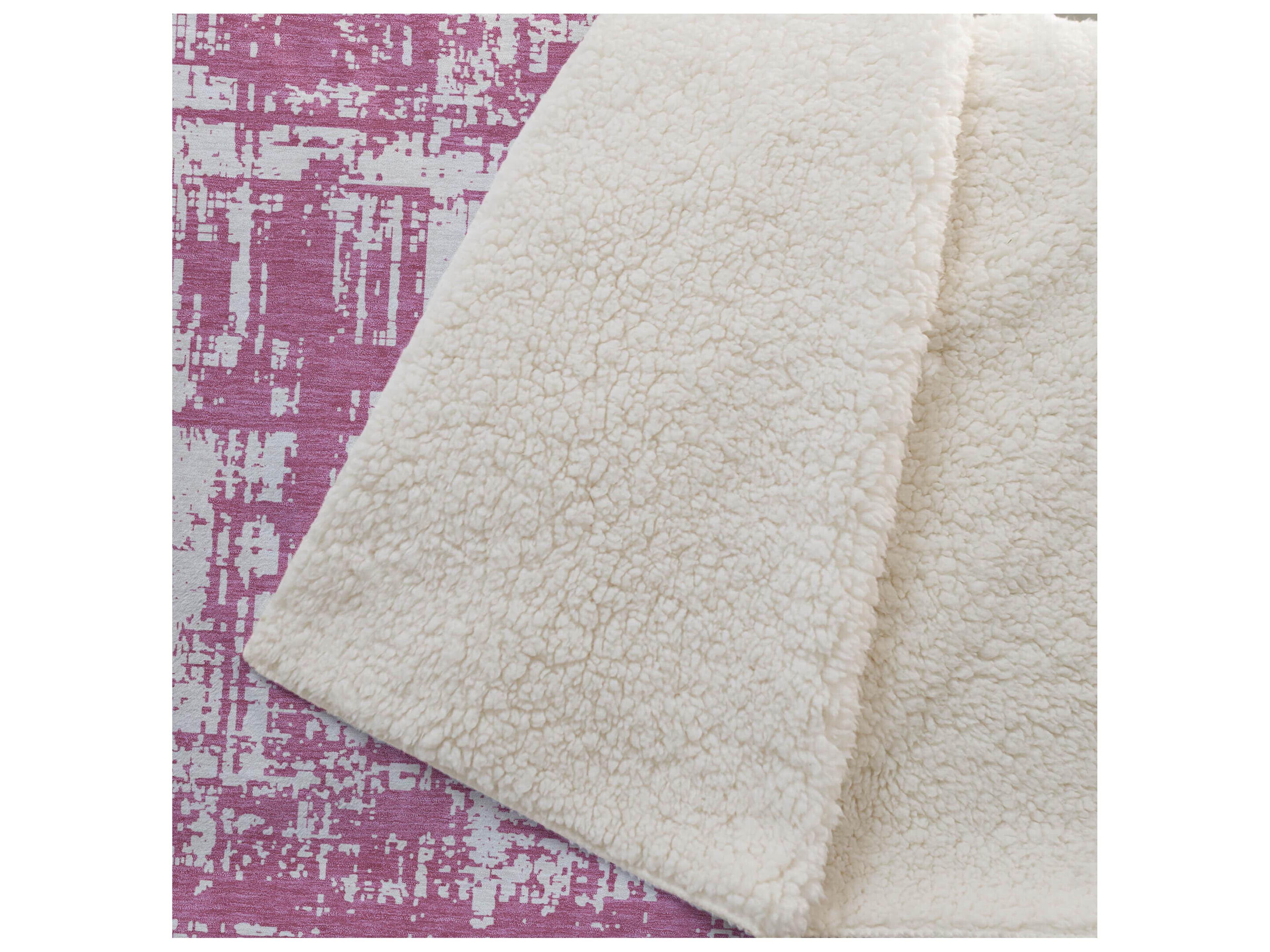 Dalyn Sherpa Pink Polyester Throw