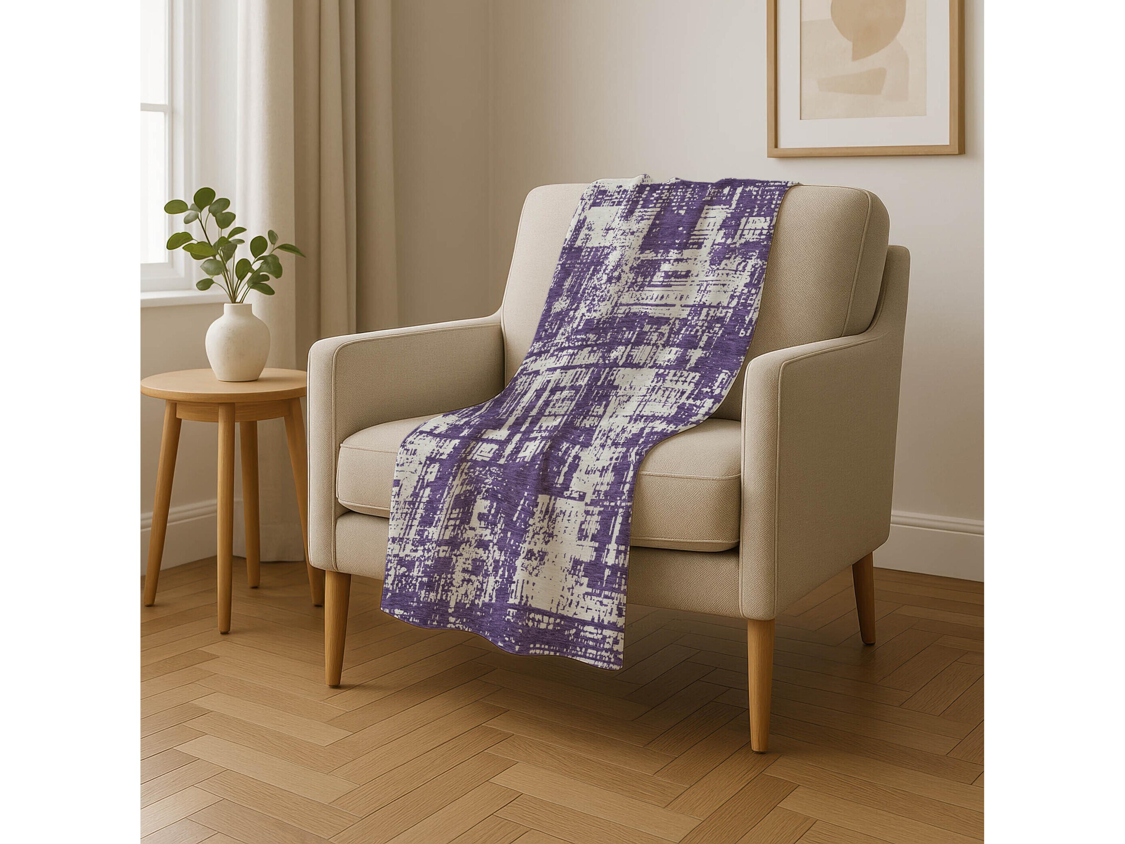 Dalyn Sherpa Purple Polyester Throw
