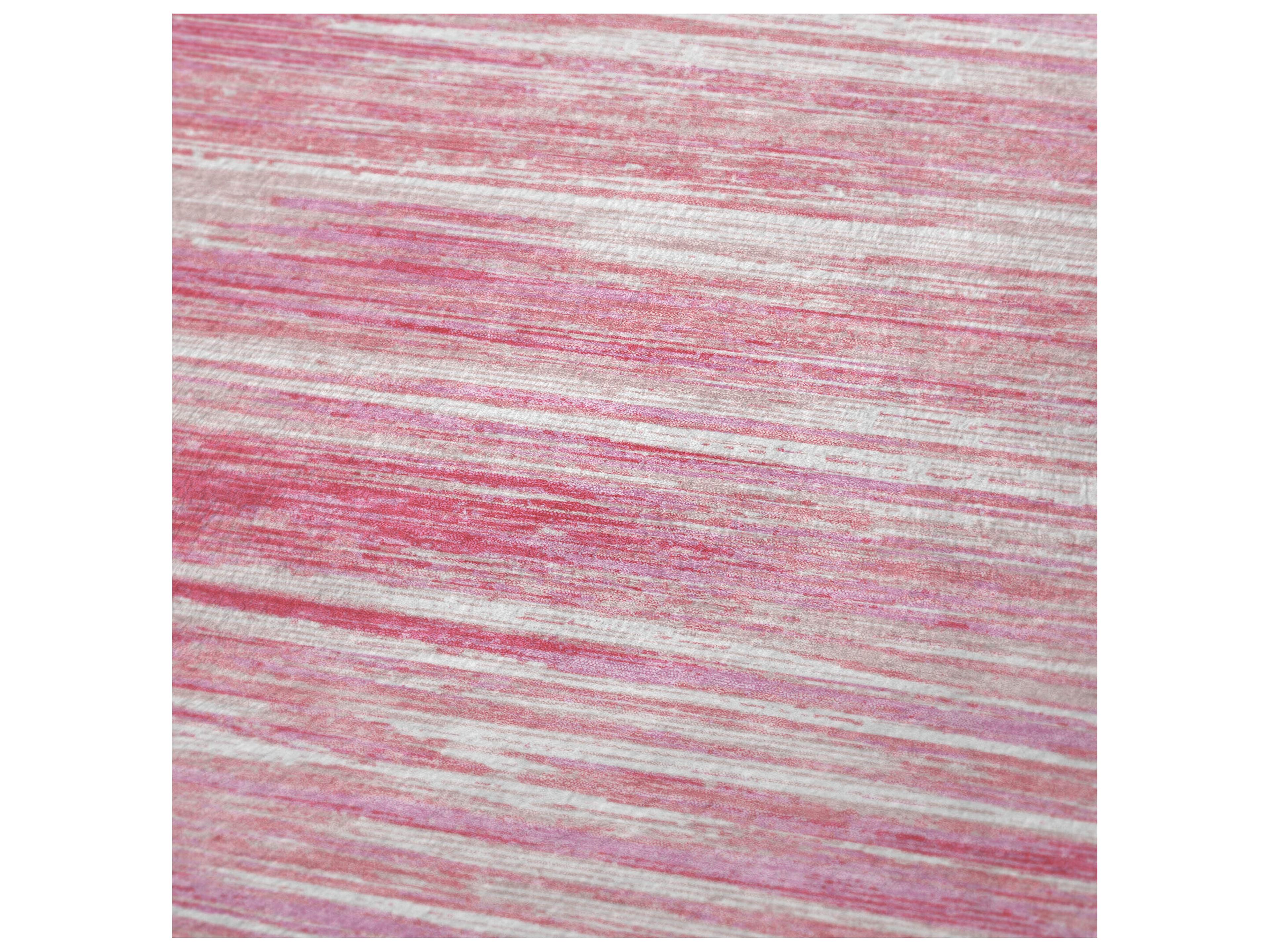 Dalyn Sherpa Pink Polyester Throw