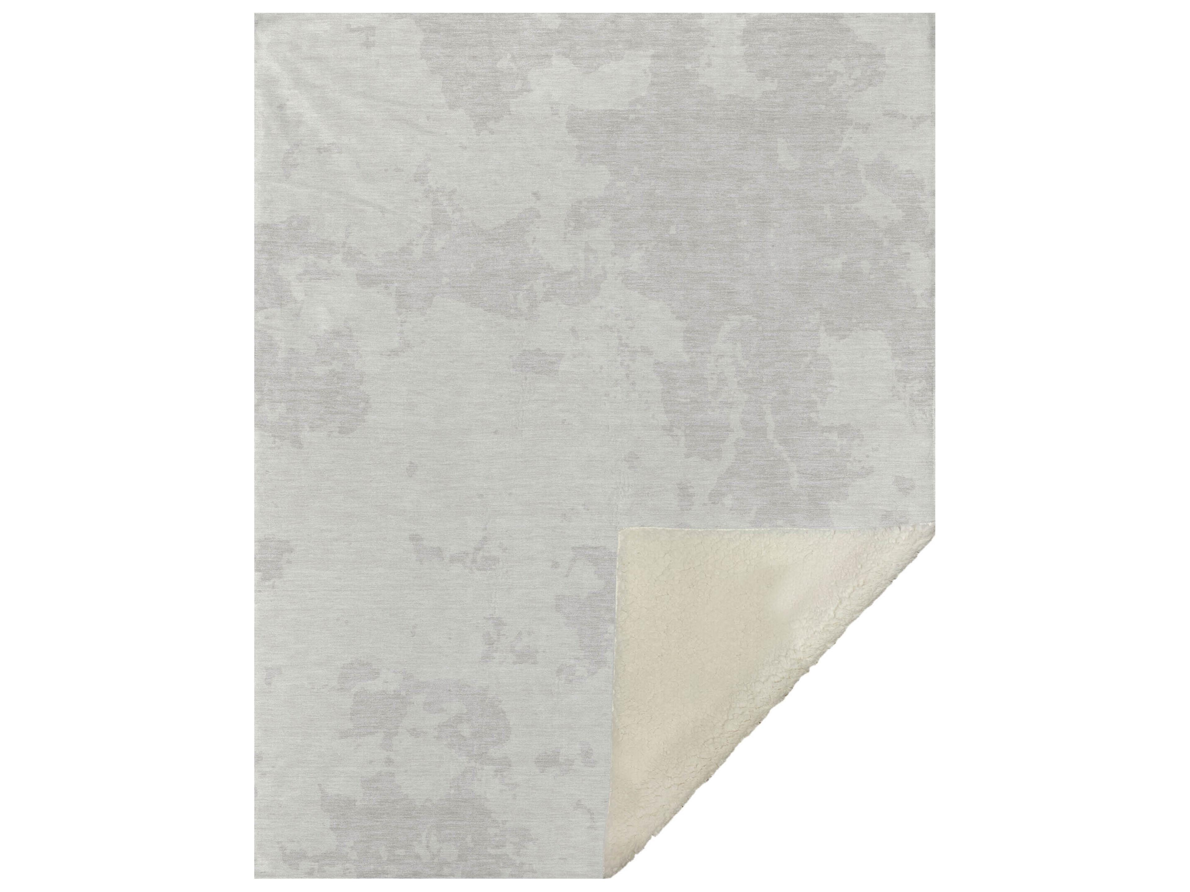 Dalyn Sherpa Ivory Polyester Throw