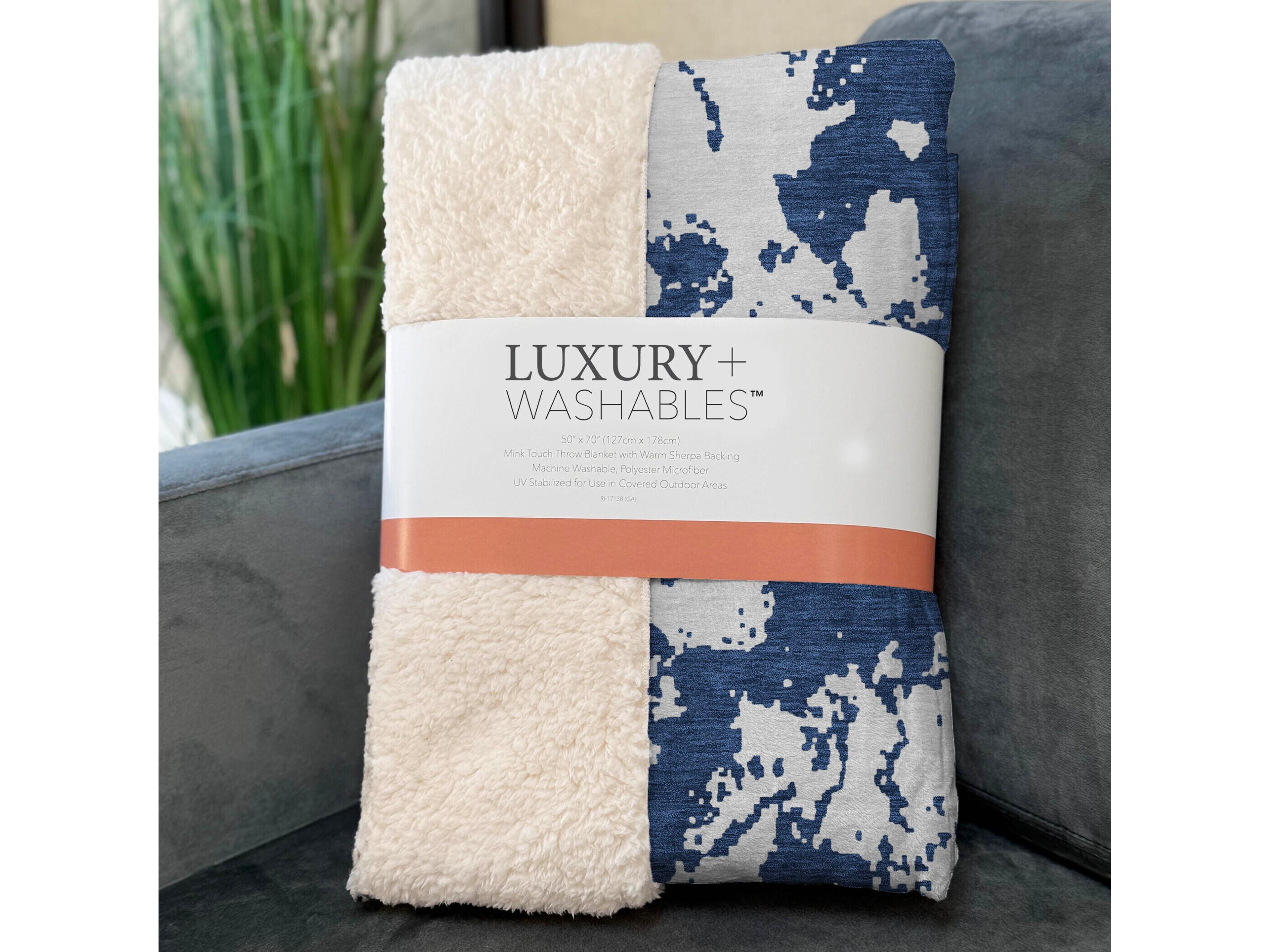 Dalyn Sherpa Blue Polyester Throw