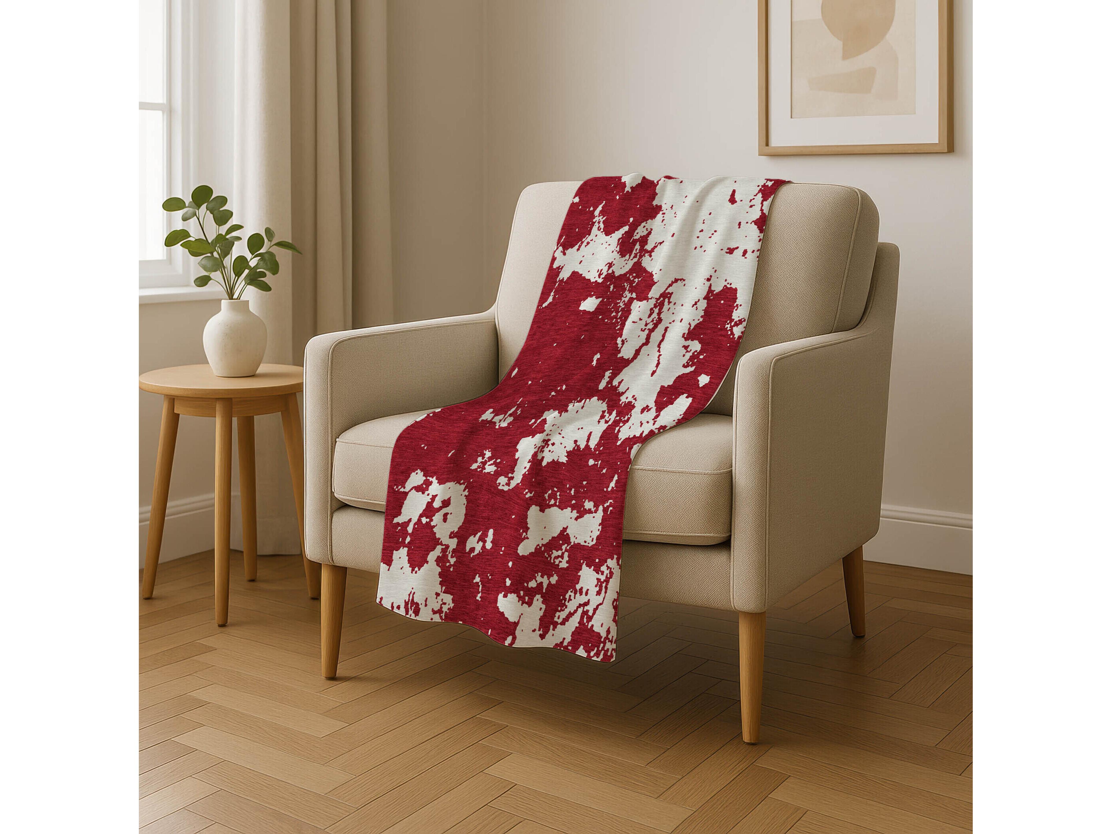 Dalyn Sherpa Red Polyester Throw