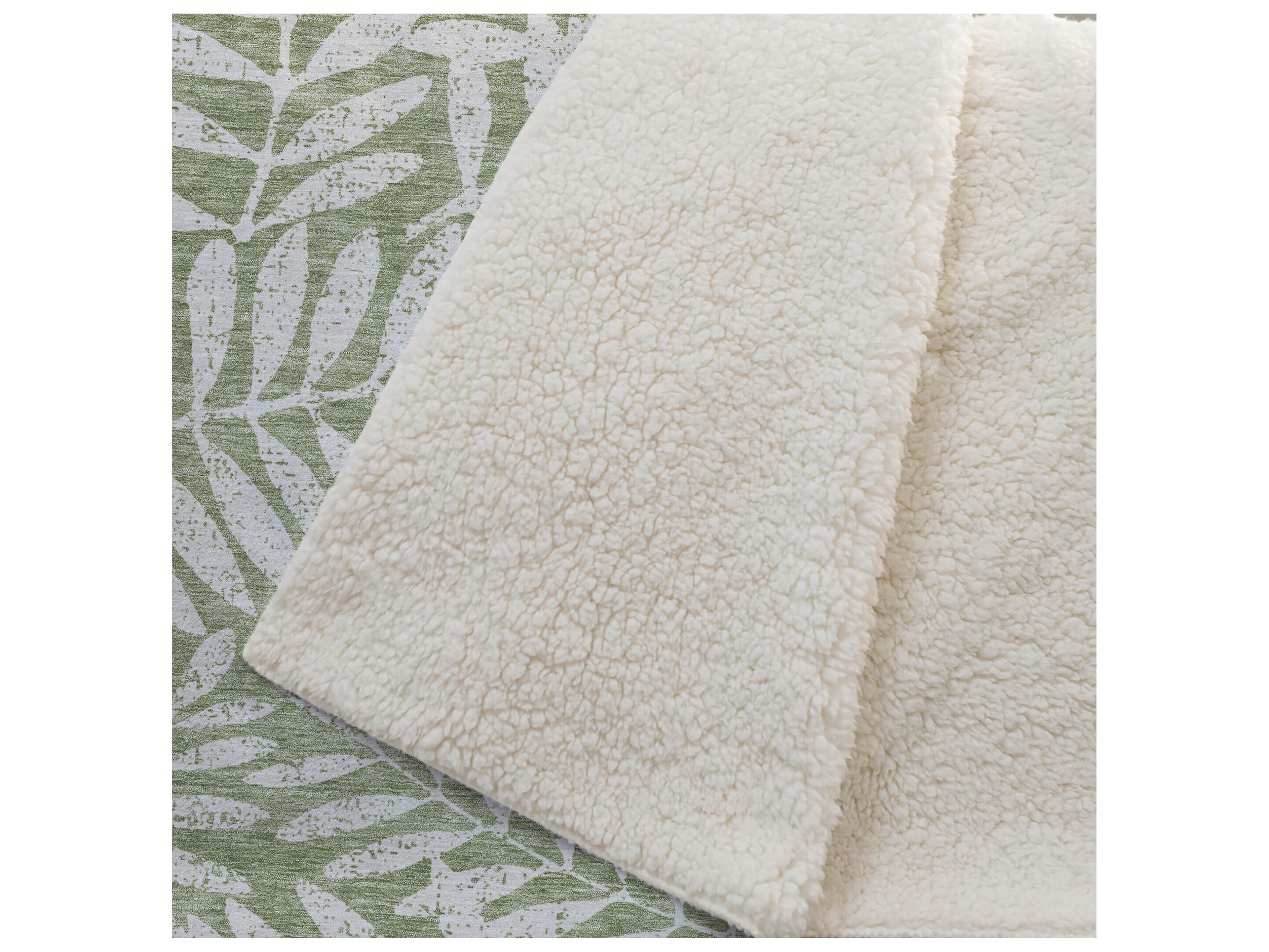 Dalyn Sherpa Green Polyester Throw