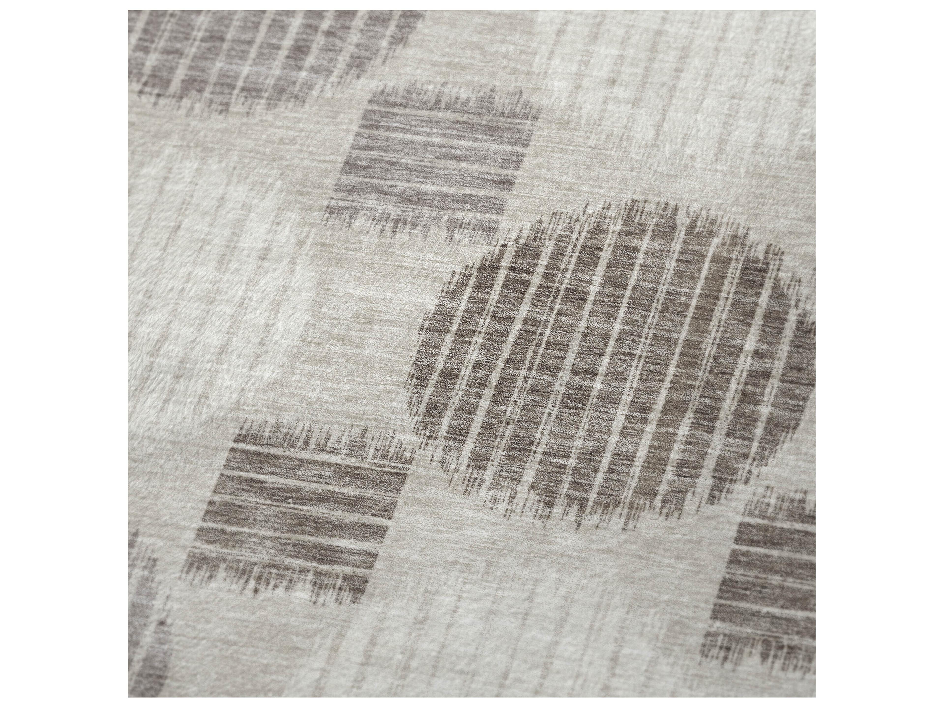 Dalyn Sherpa Brown Polyester Throw