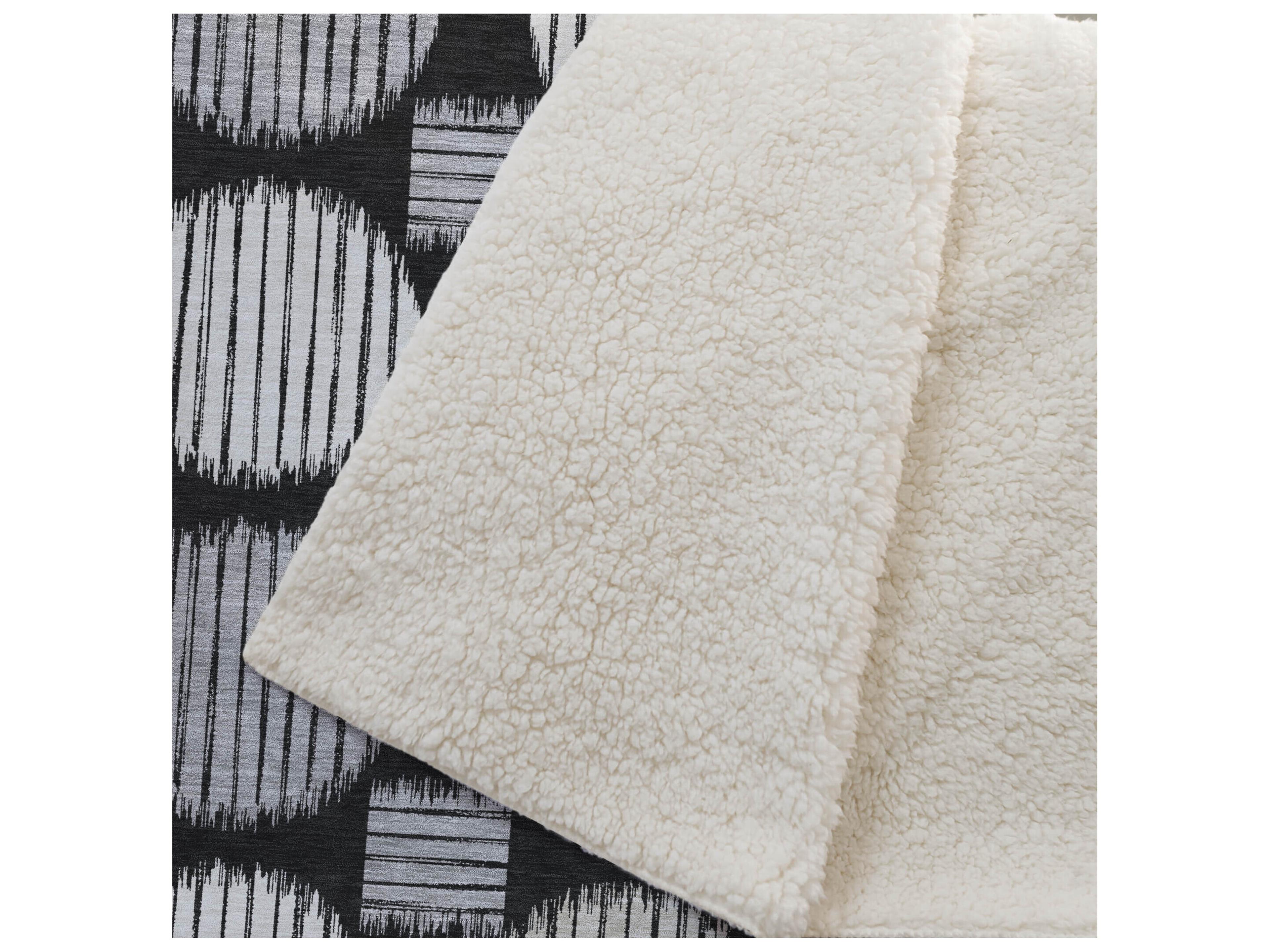 Dalyn Sherpa Black Polyester Throw