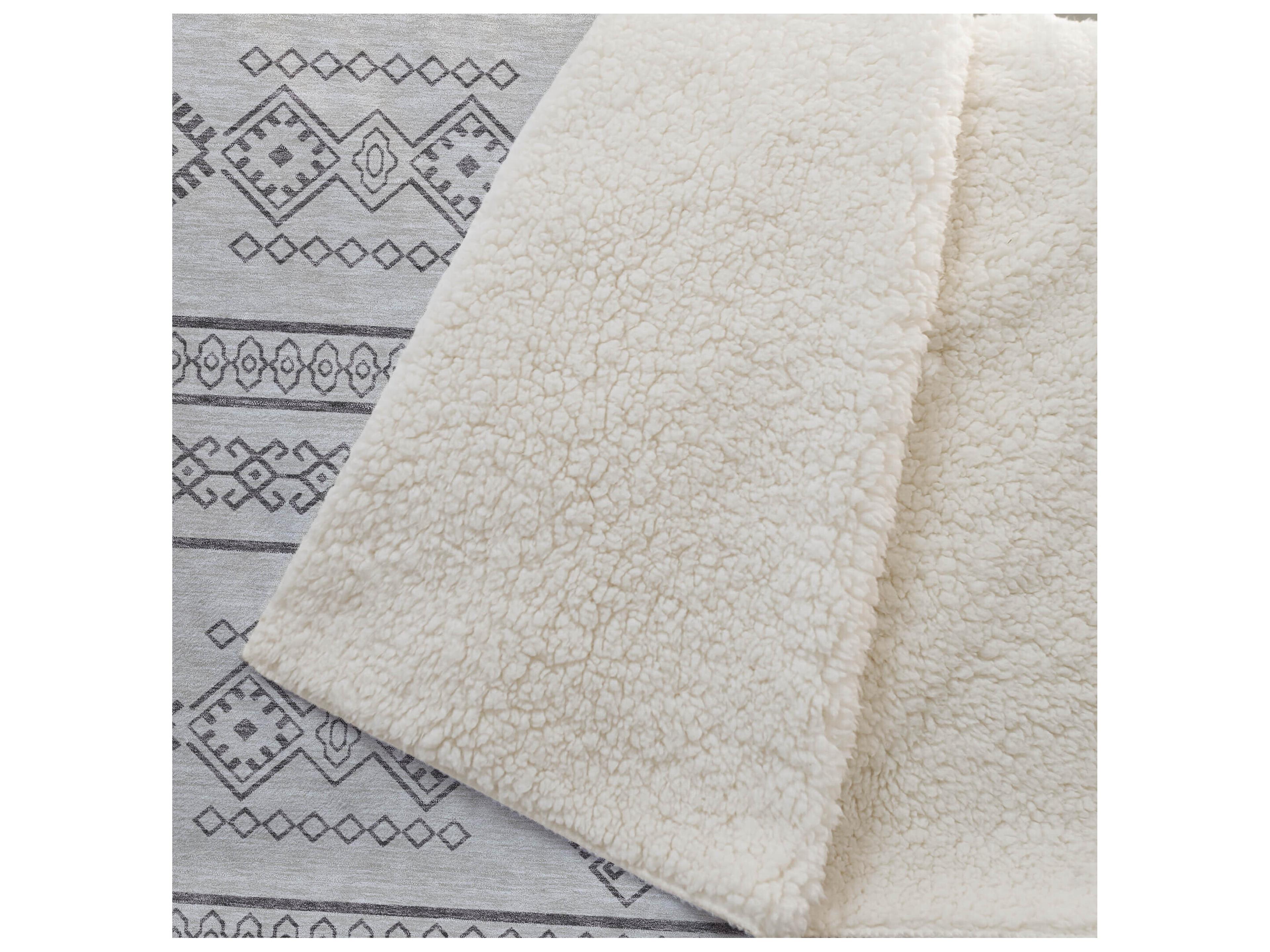 Dalyn Sherpa Brown Polyester Throw