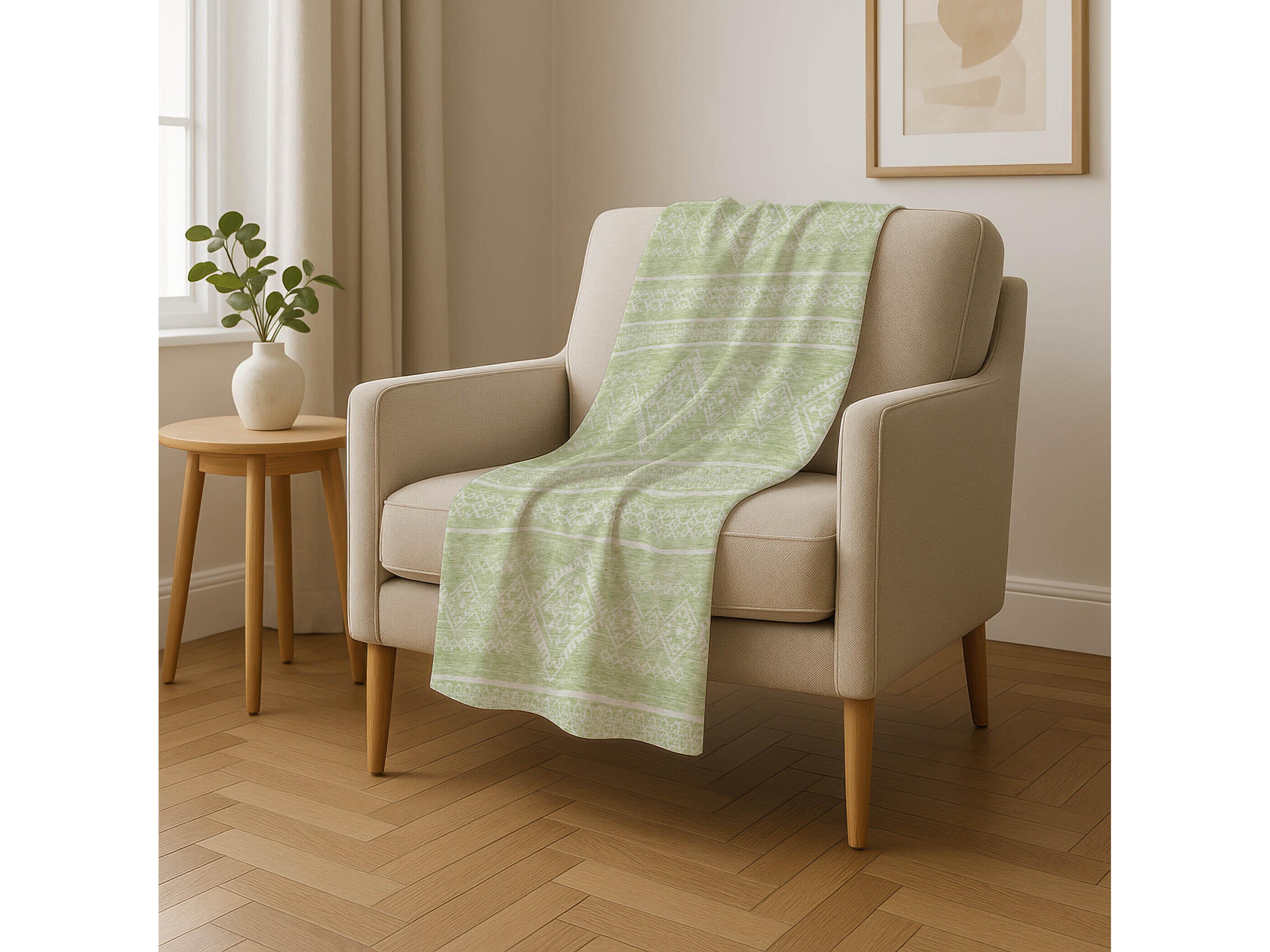 Dalyn Sherpa Green Polyester Throw