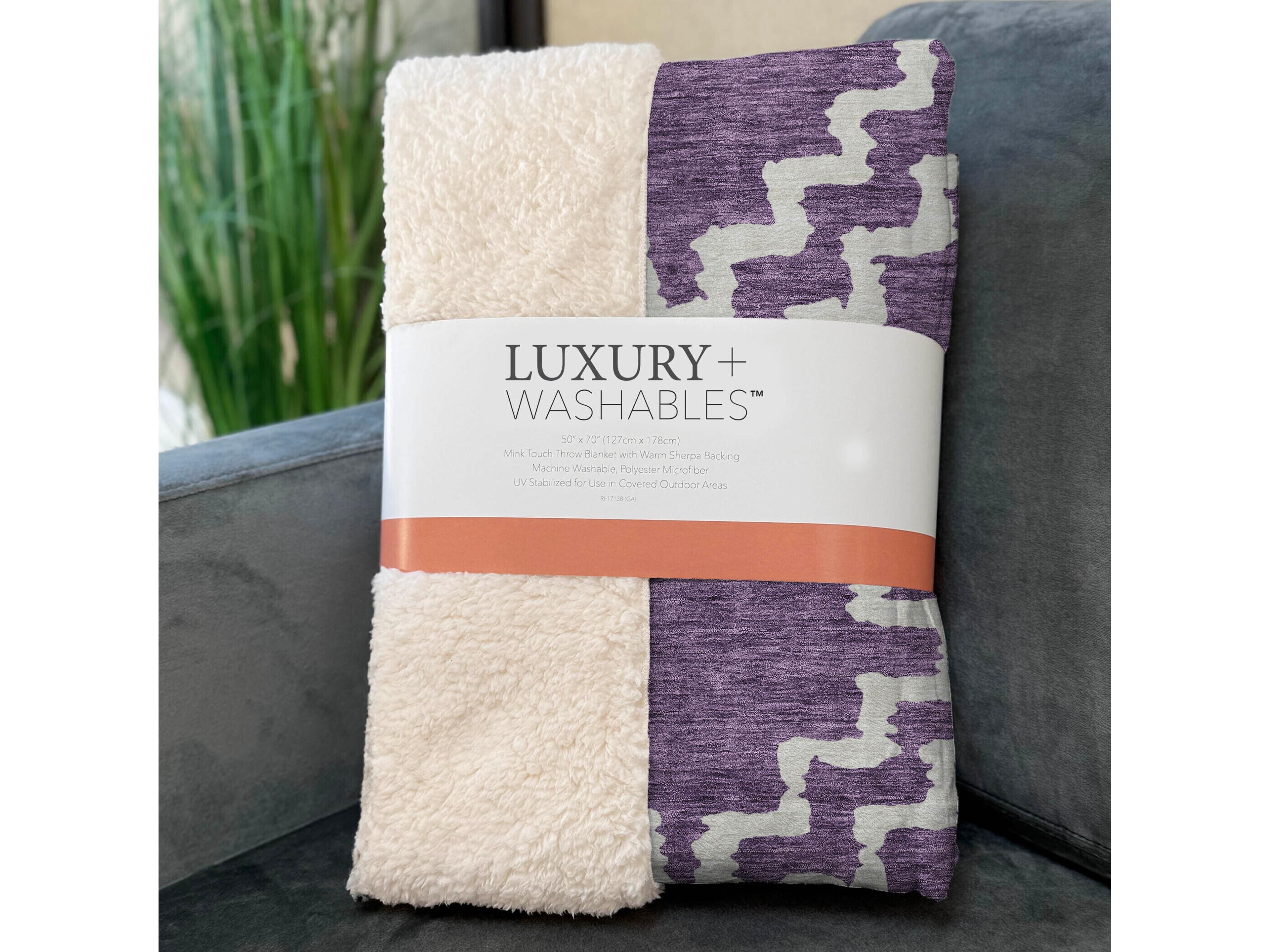 Dalyn Sherpa Purple Polyester Throw