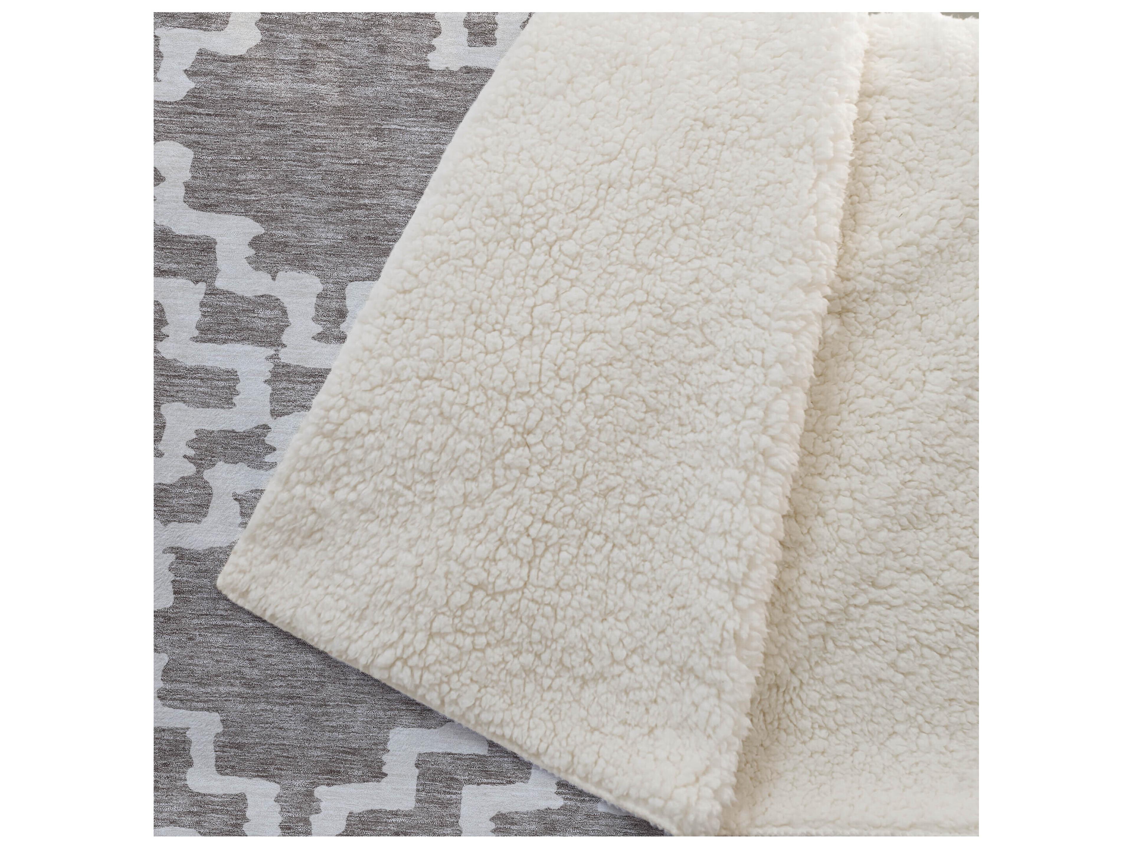 Dalyn Sherpa Brown Polyester Throw