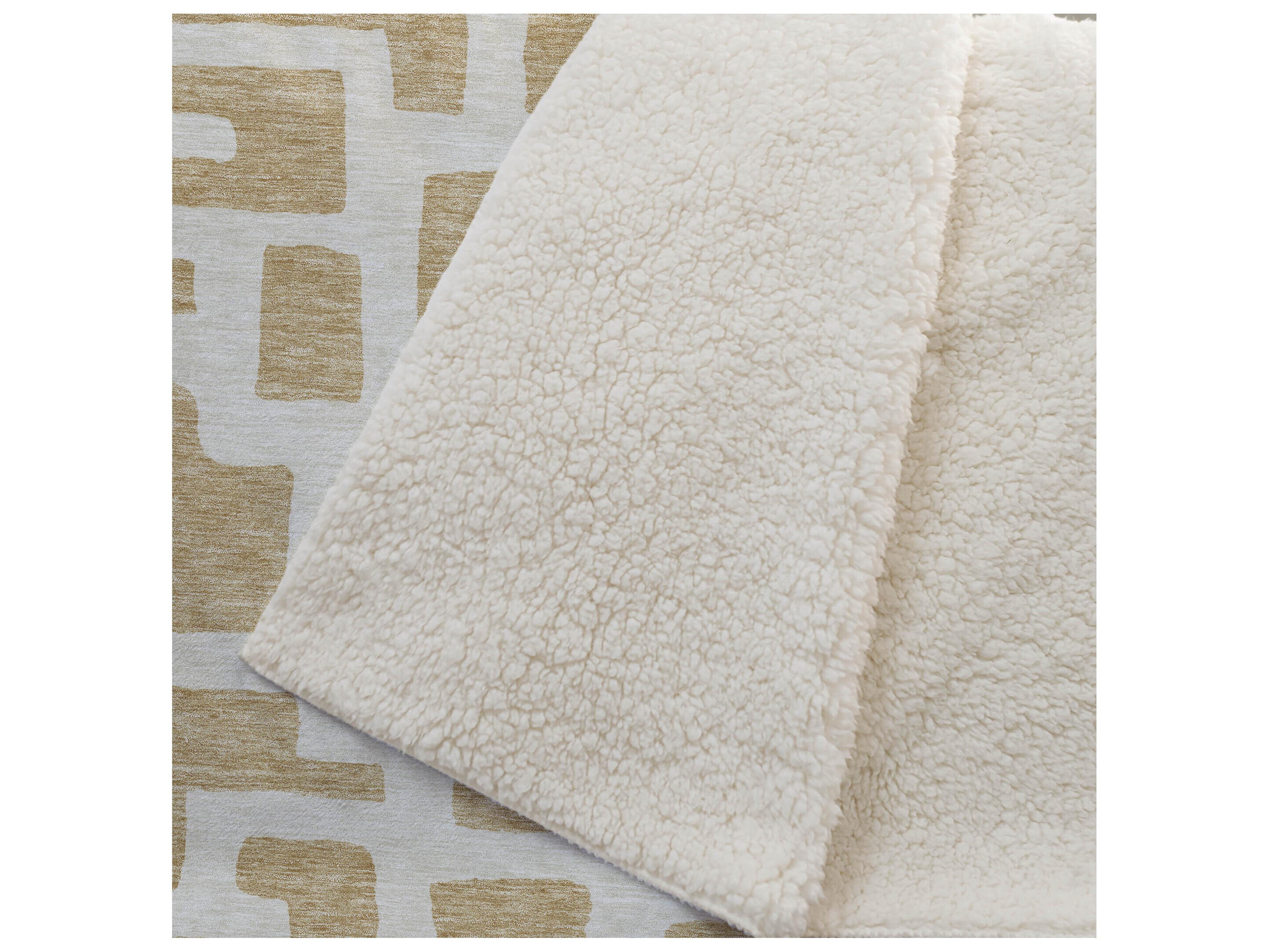 Dalyn Sherpa Gold Polyester Throw