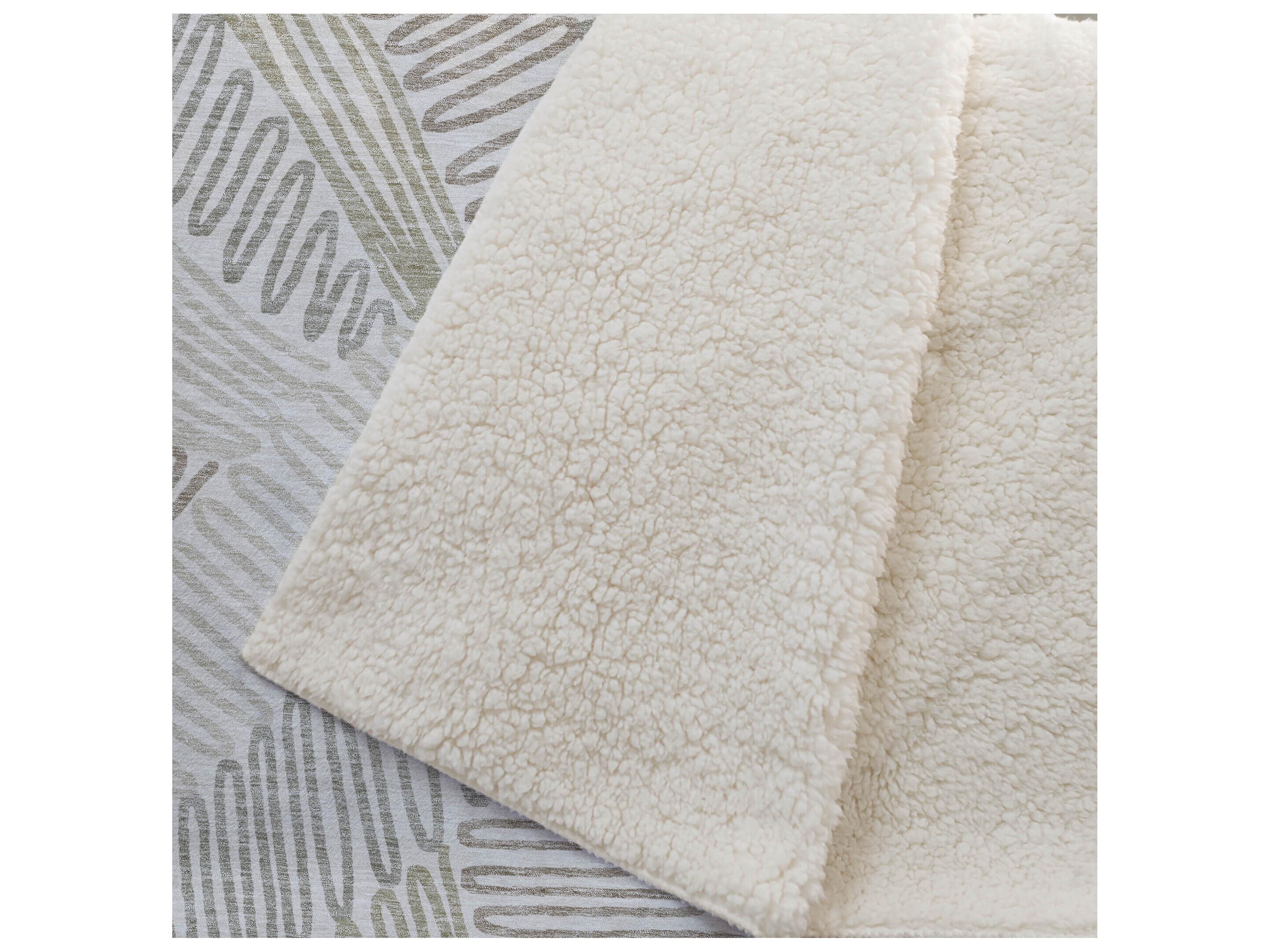 Dalyn Sherpa Ivory Polyester Throw