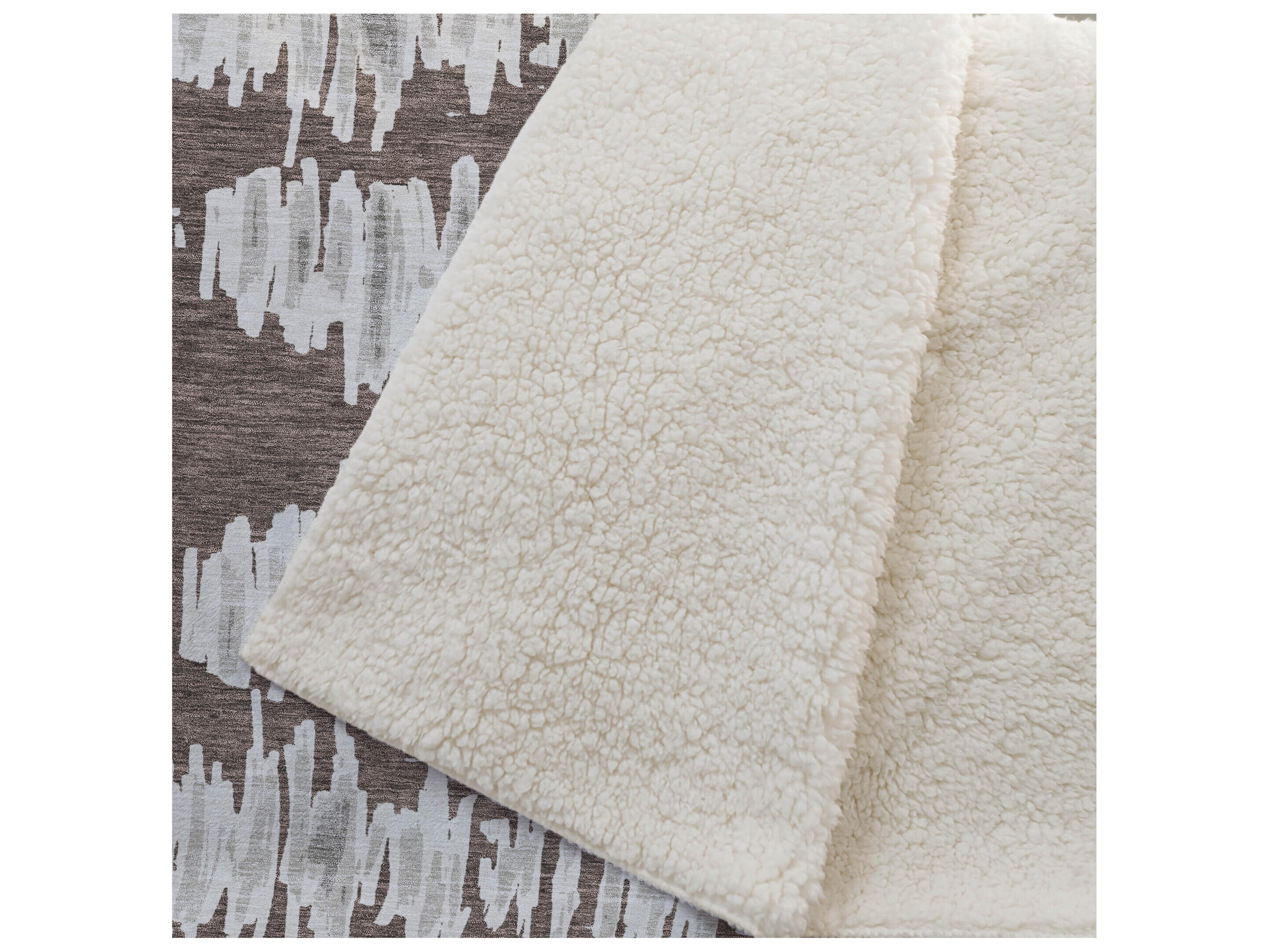 Dalyn Sherpa Brown Polyester Throw