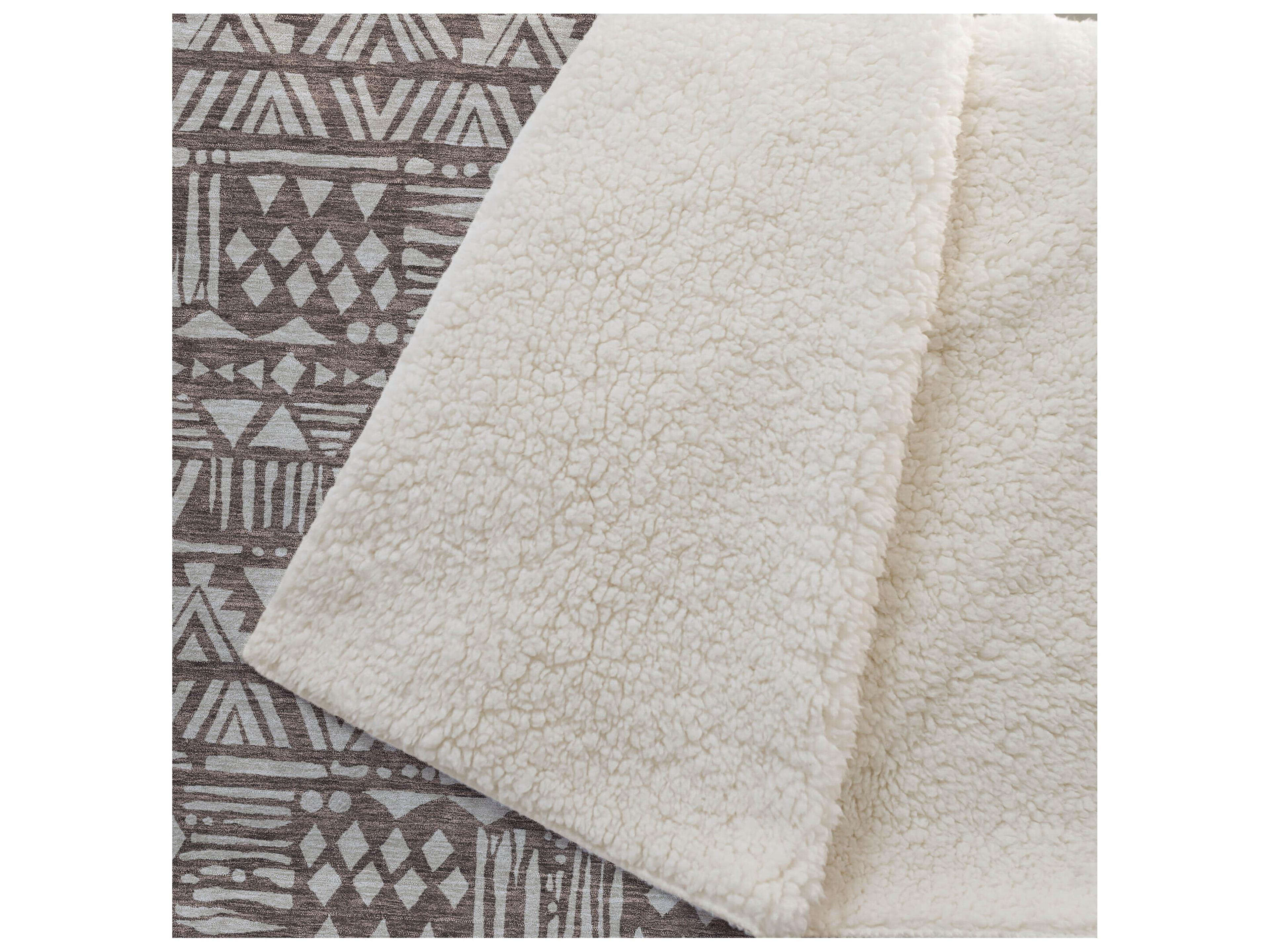 Dalyn Sherpa Brown Polyester Throw