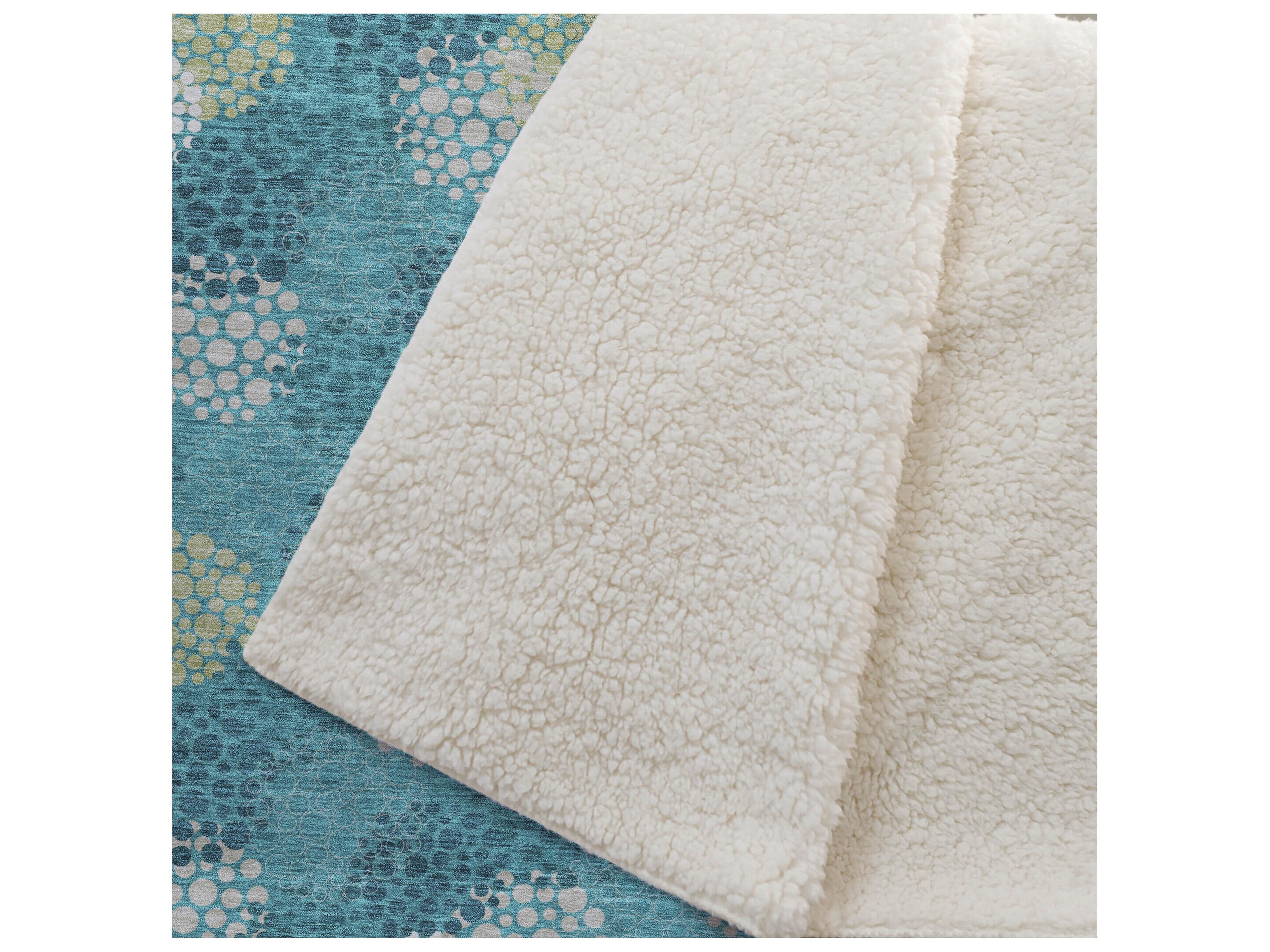 Dalyn Sherpa Green Polyester Throw