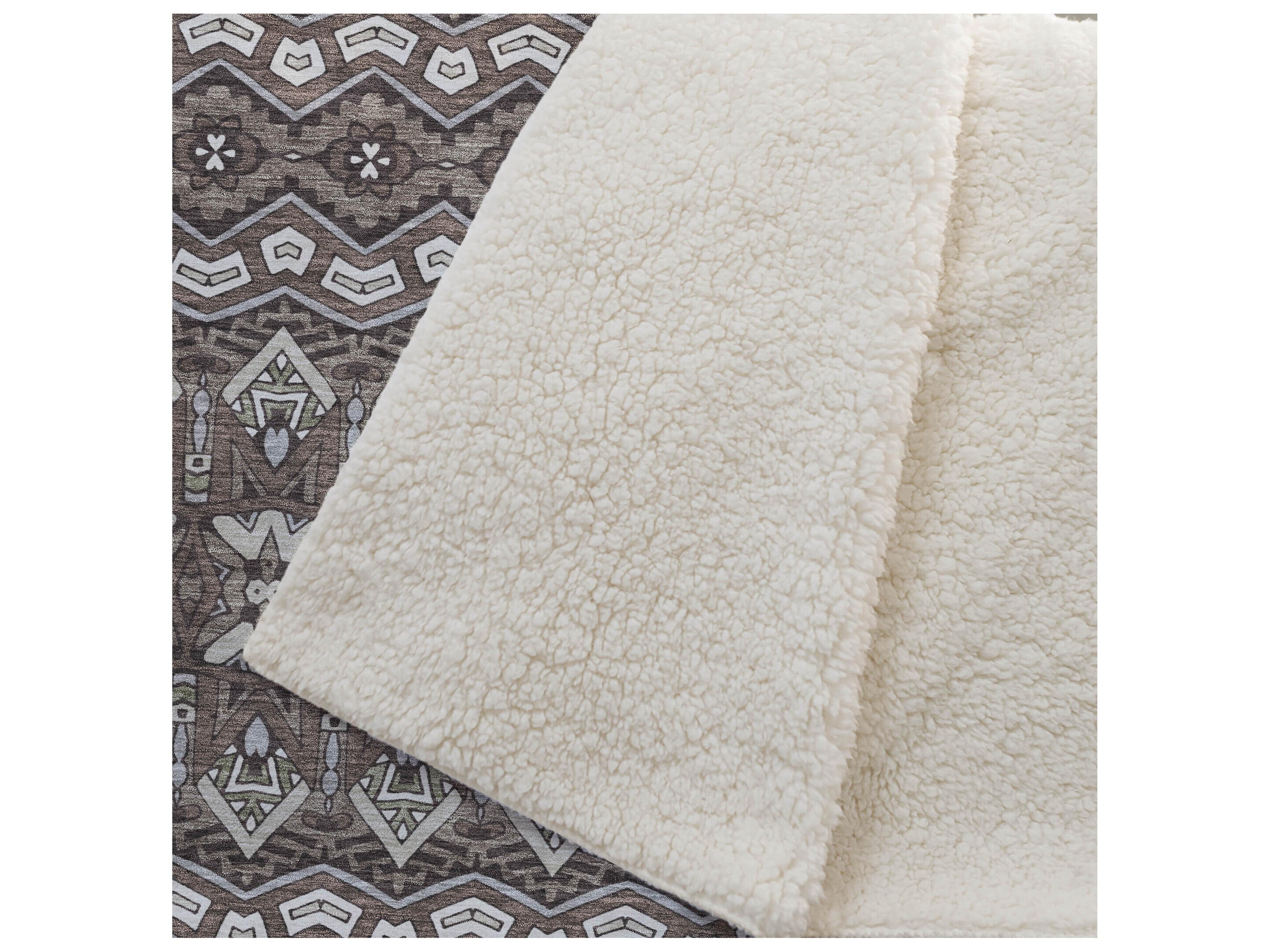 Dalyn Sherpa Brown Polyester Throw
