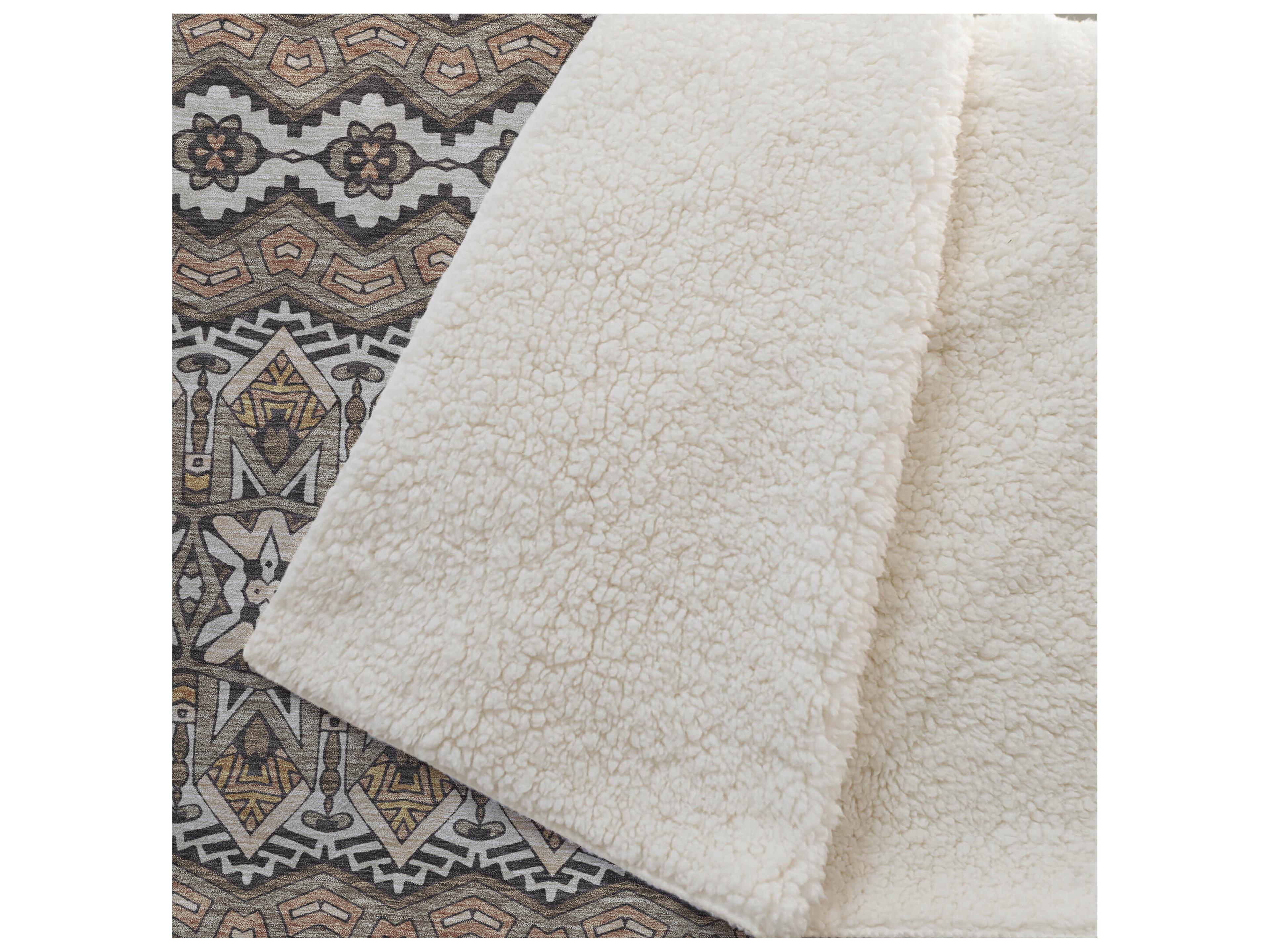 Dalyn Sherpa Brown Polyester Throw
