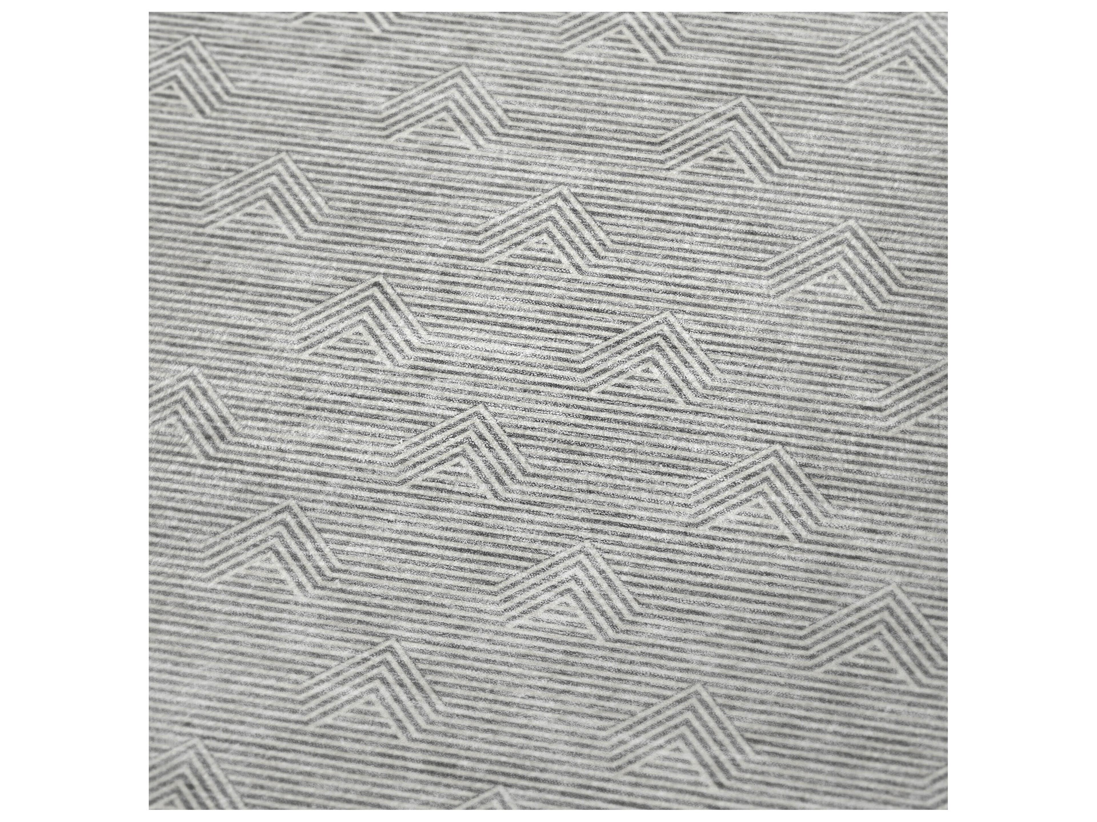 Dalyn Sherpa Gray Polyester Throw