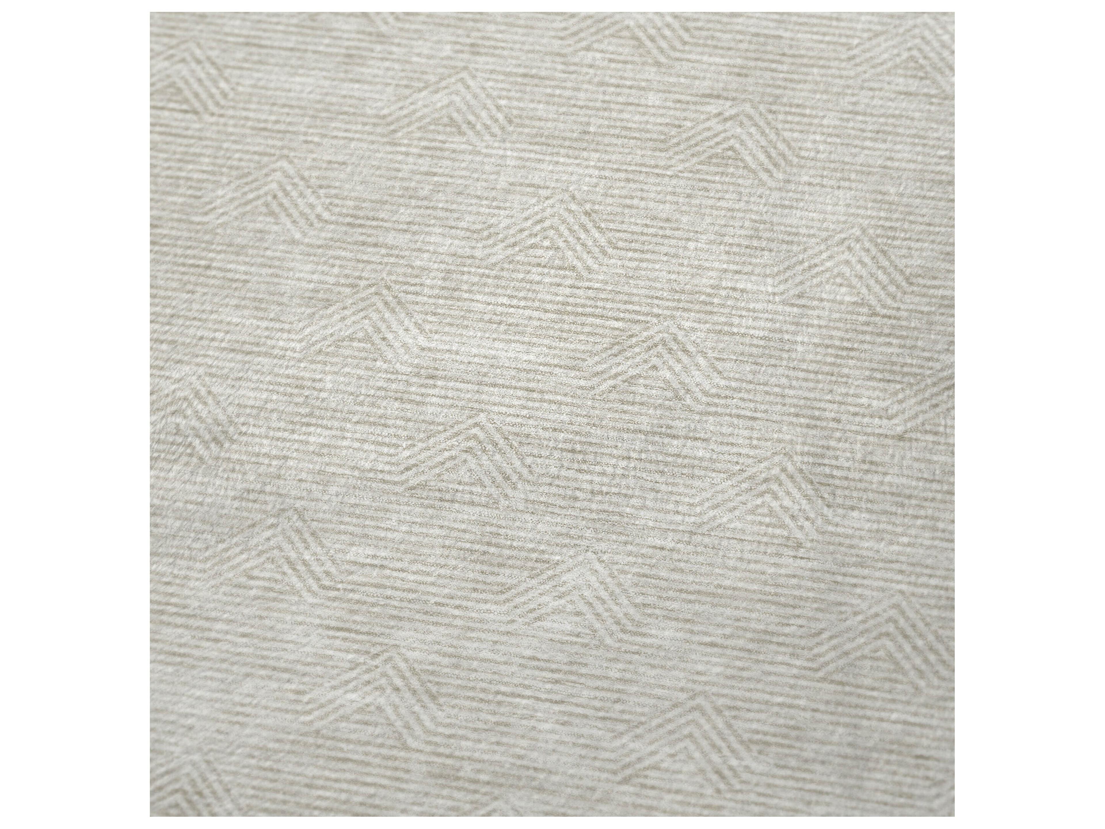 Dalyn Sherpa Ivory Polyester Throw