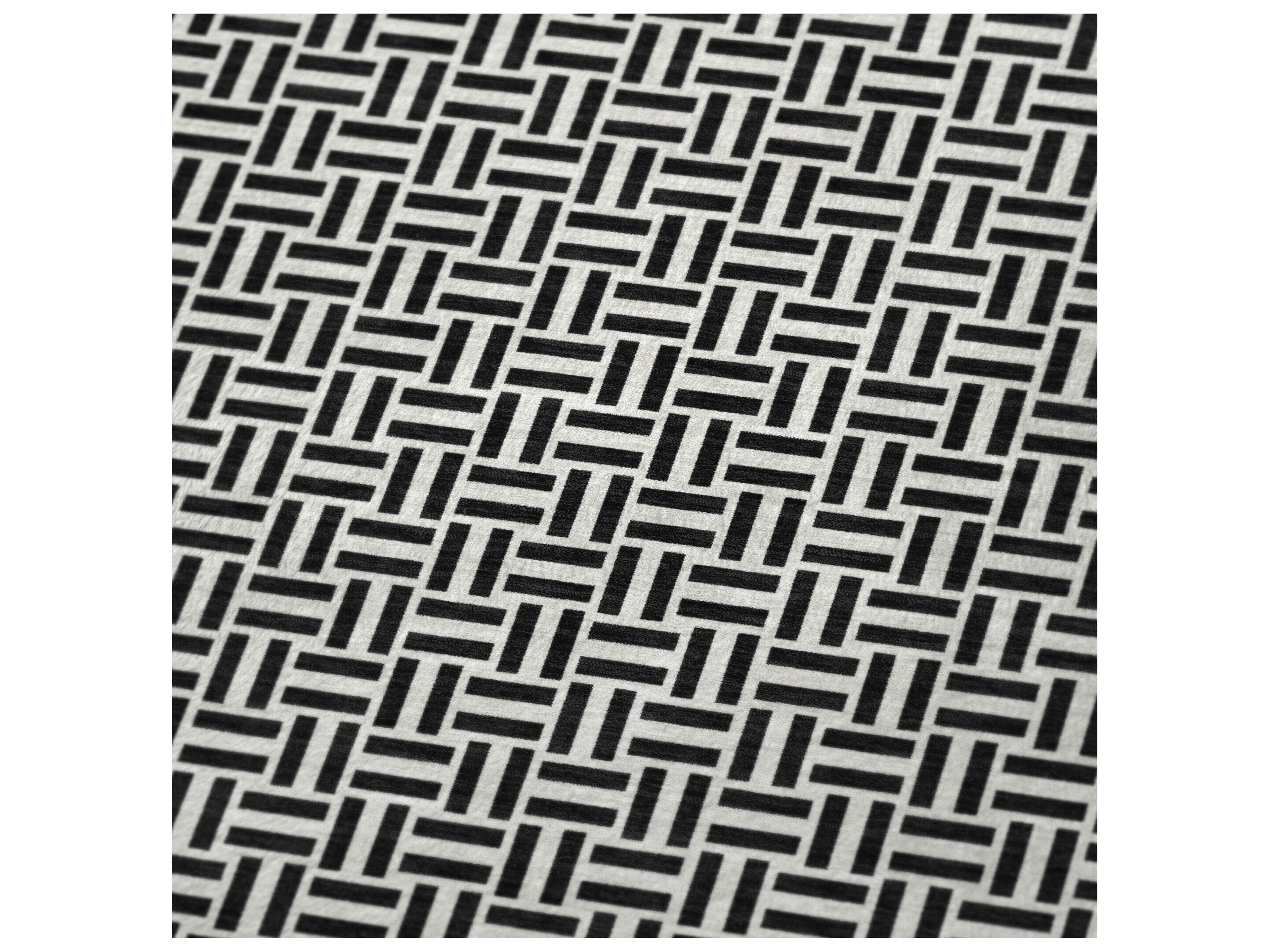 Dalyn Sherpa Black Polyester Throw