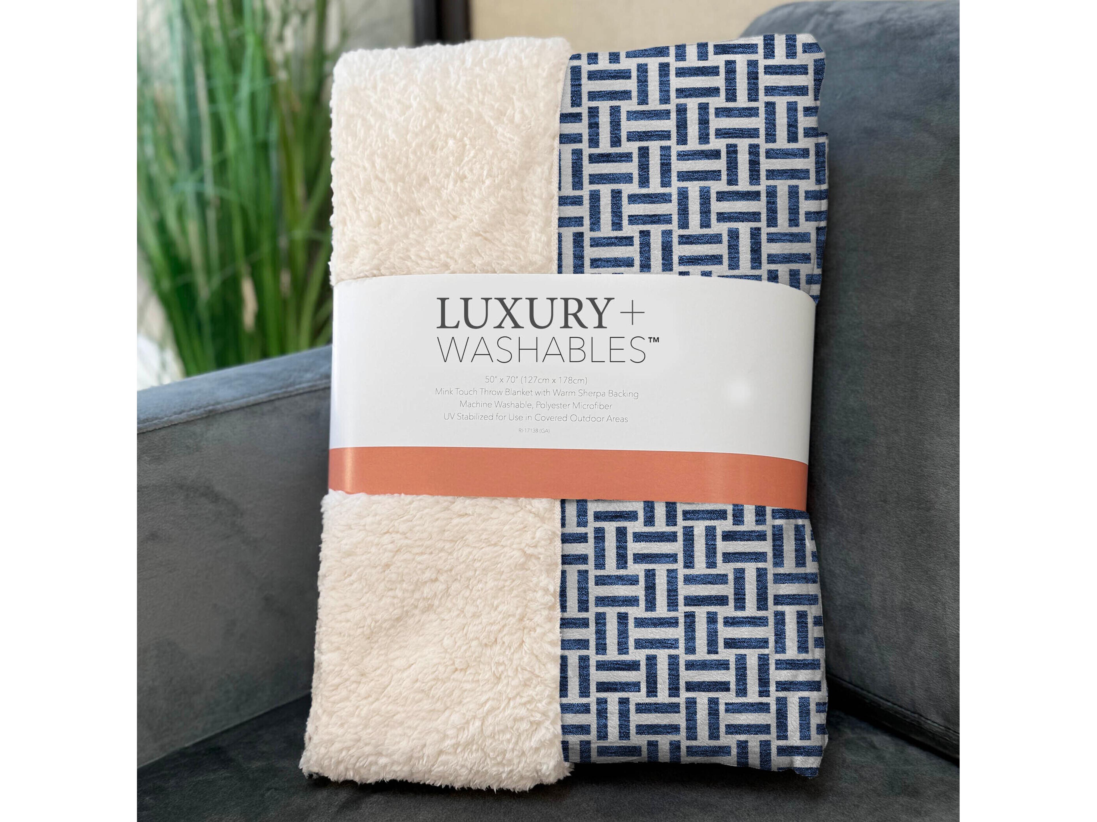 Dalyn Sherpa Blue Polyester Throw