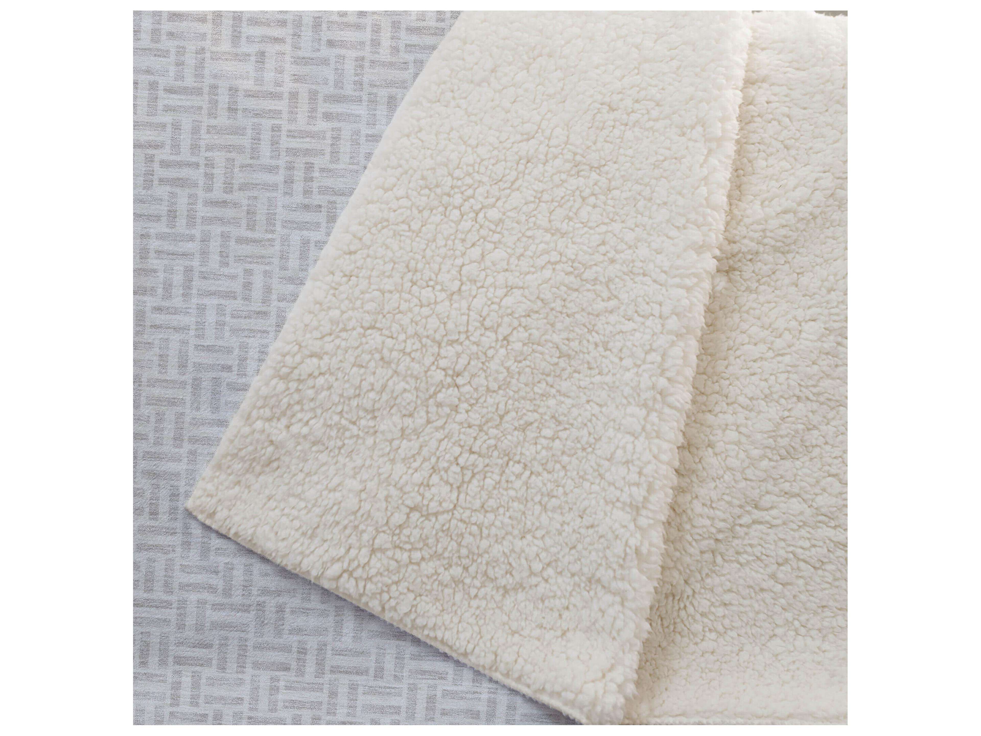 Dalyn Sherpa Brown Polyester Throw
