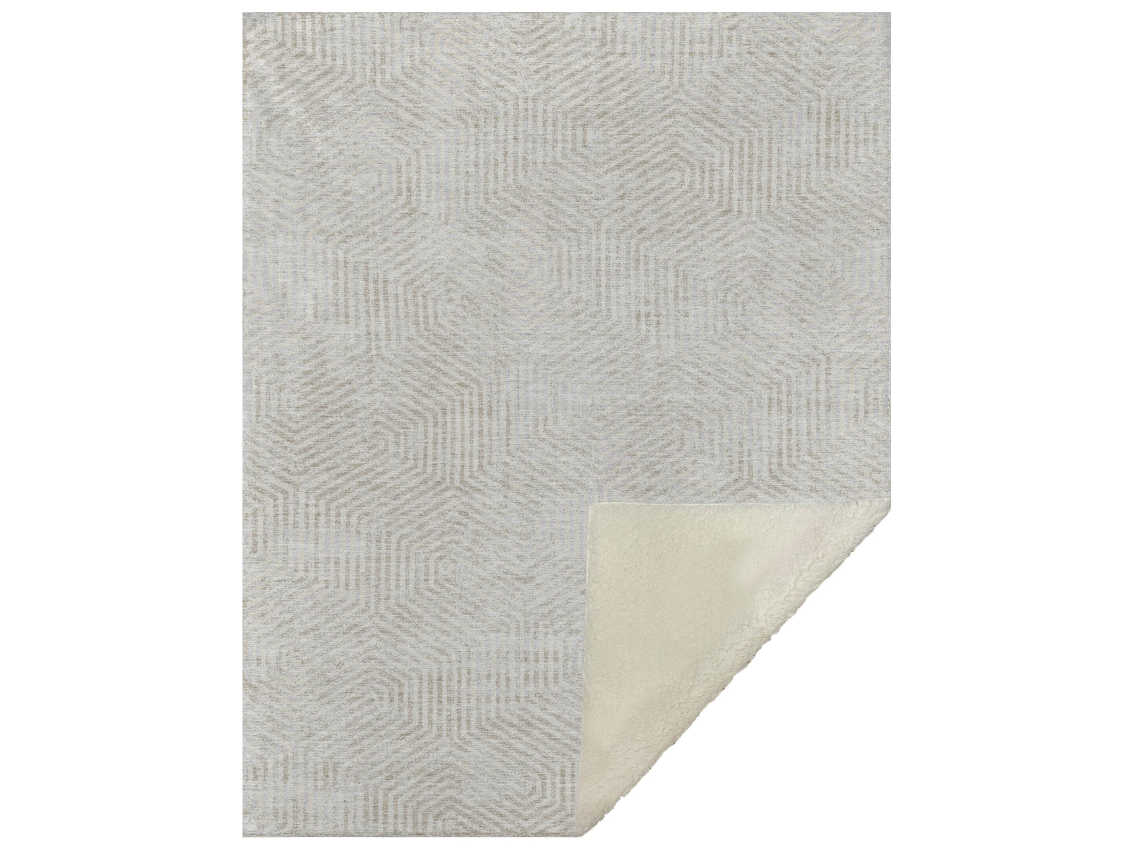 Dalyn Sherpa Ivory Polyester Throw