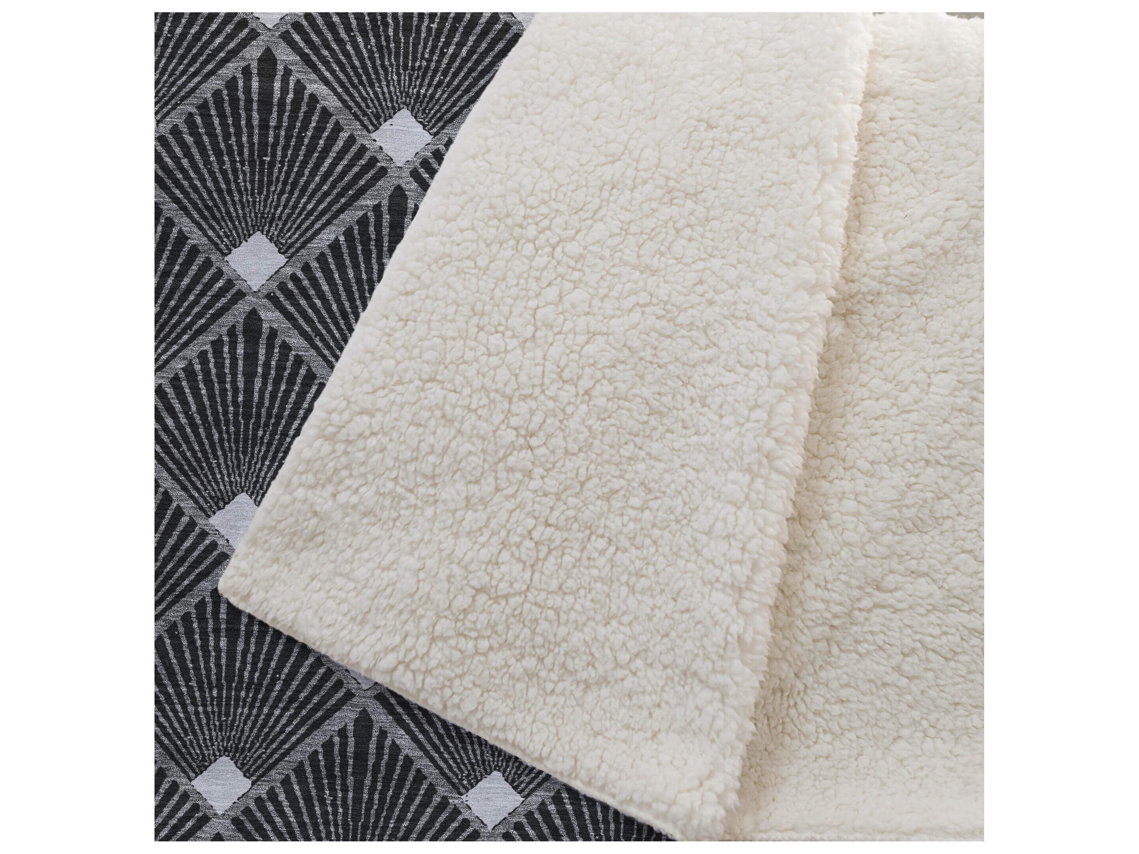 Dalyn Sherpa Black Polyester Throw