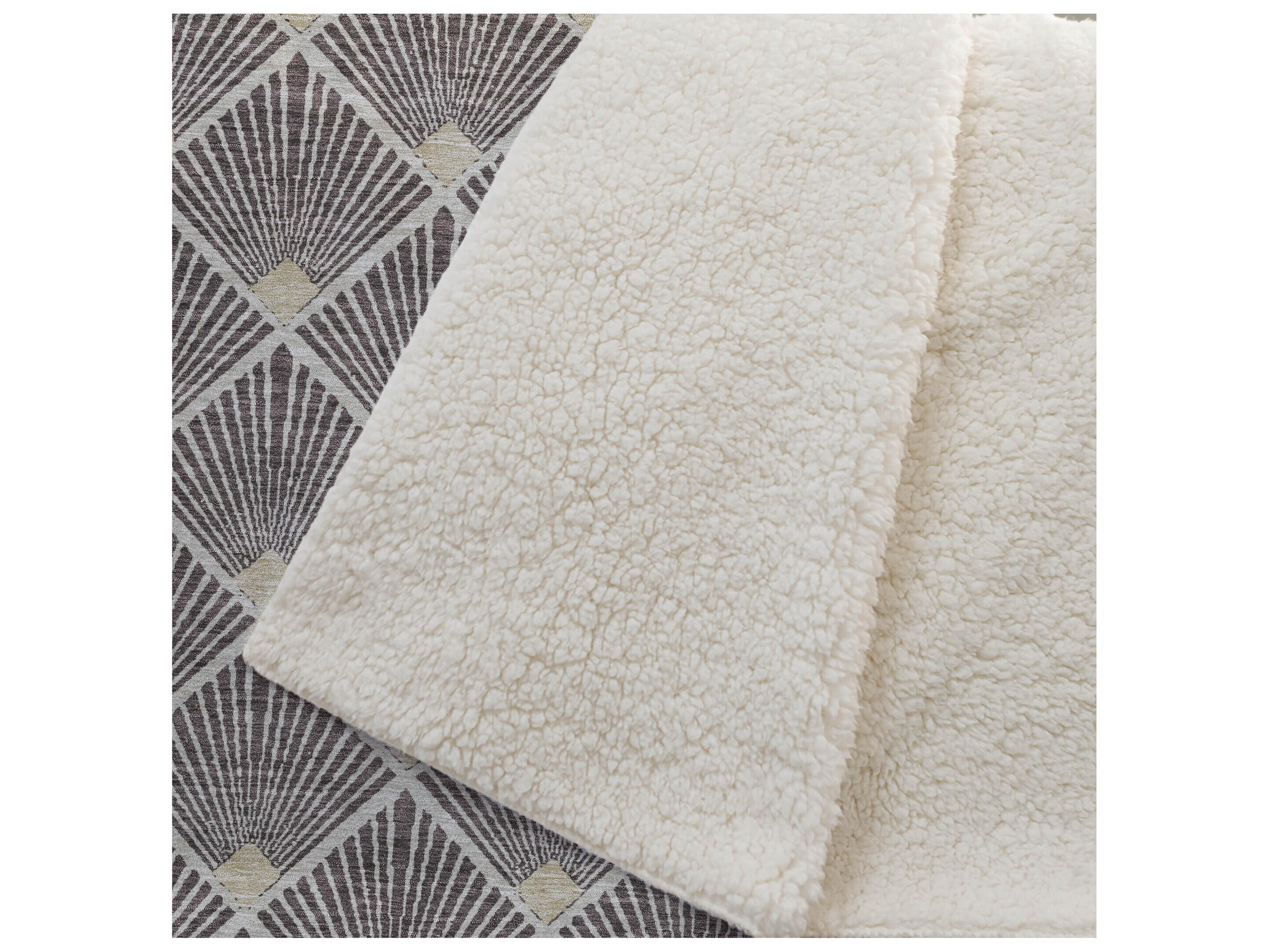 Dalyn Sherpa Brown Polyester Throw