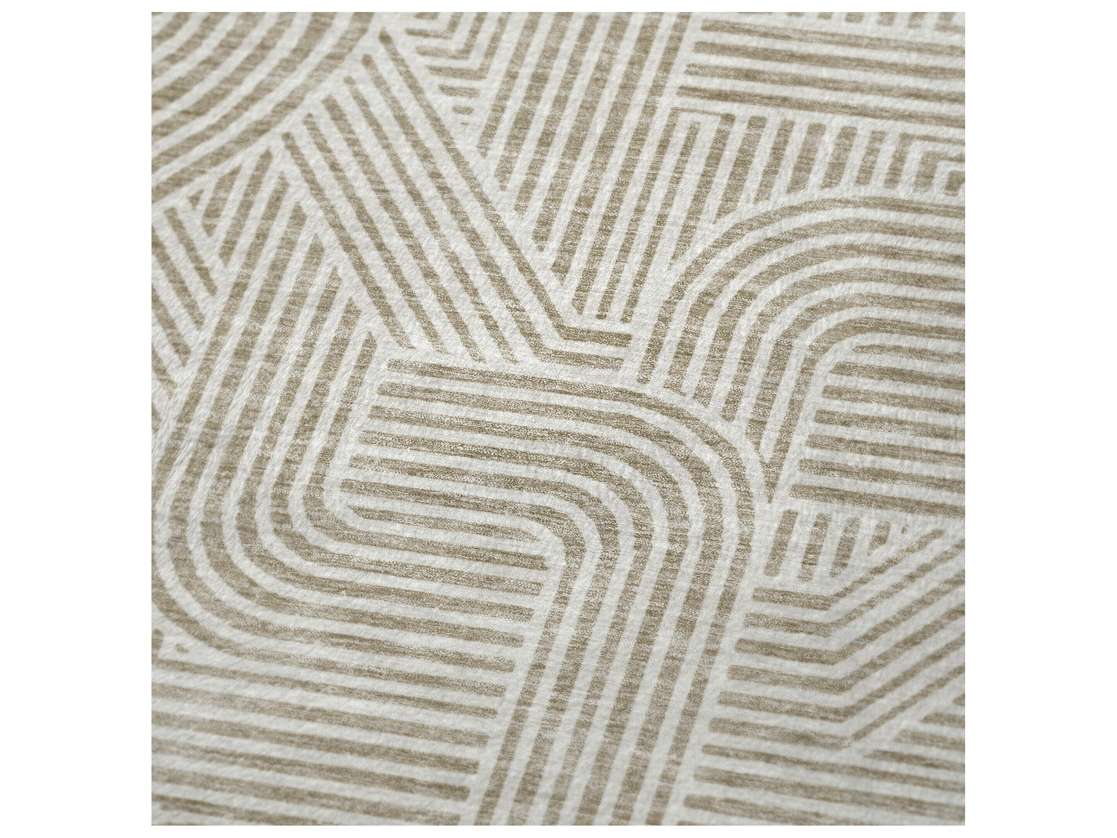 Dalyn Sherpa Brown Polyester Throw