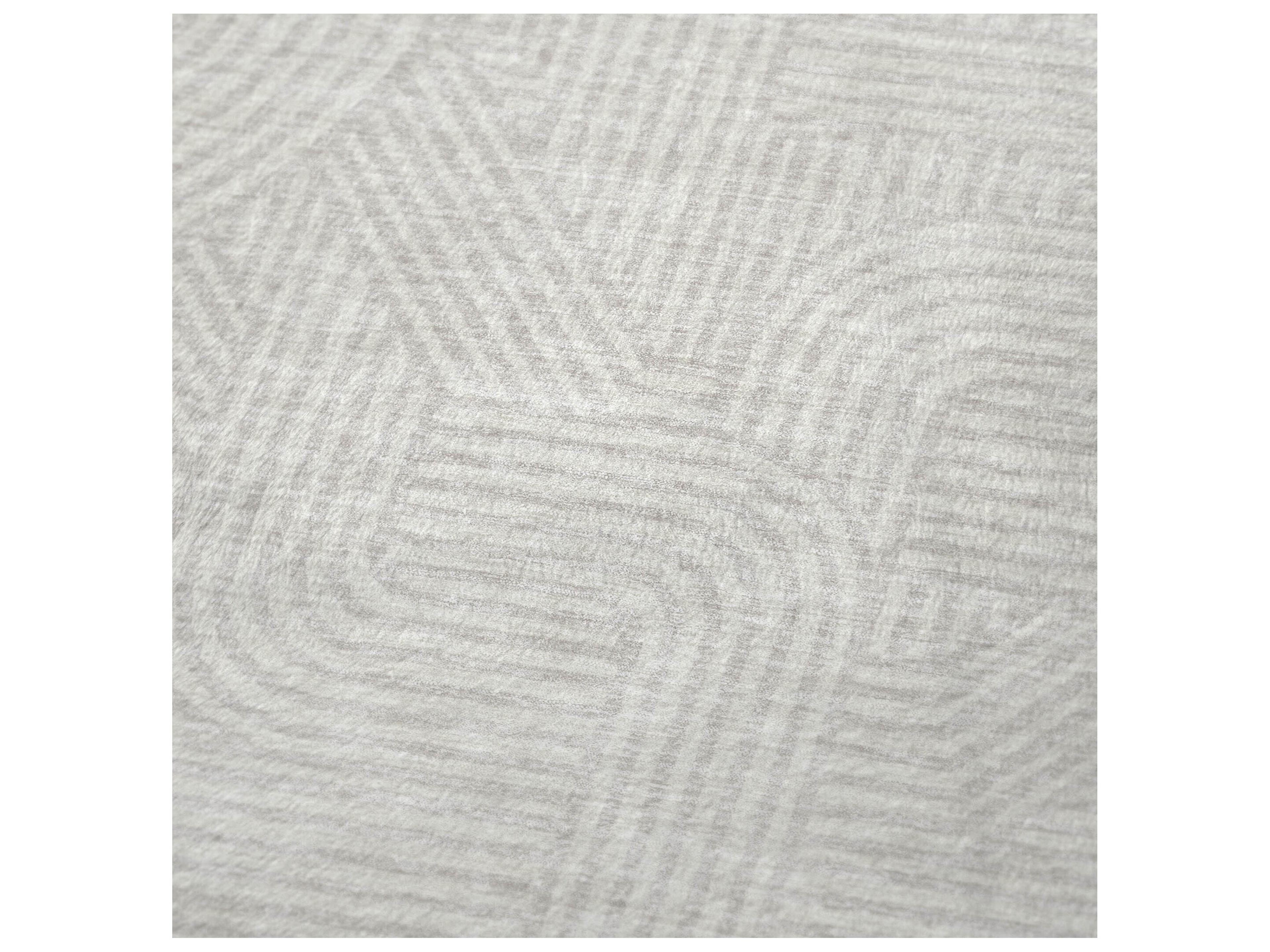 Dalyn Sherpa Ivory Polyester Throw