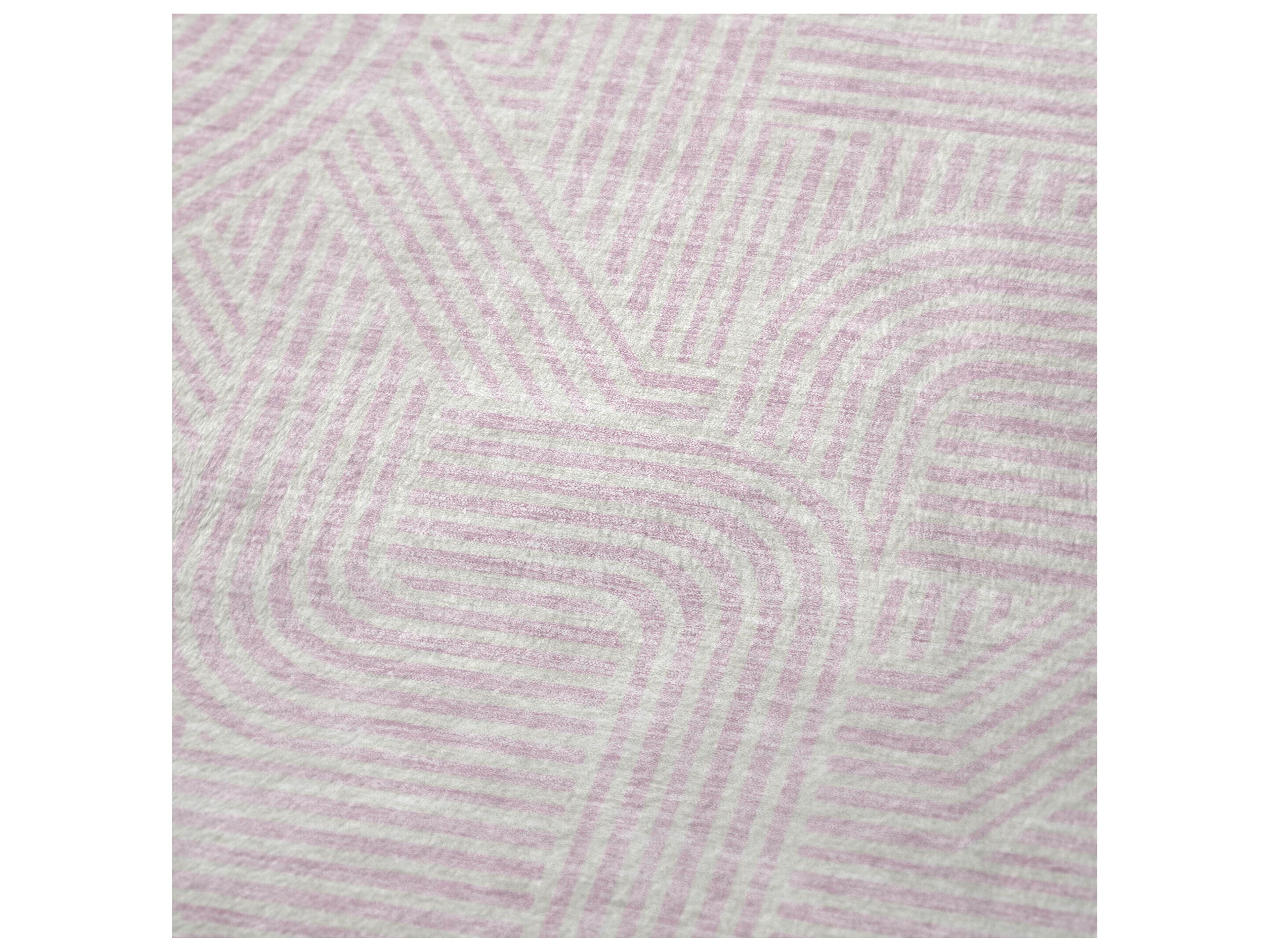 Dalyn Sherpa Pink Polyester Throw