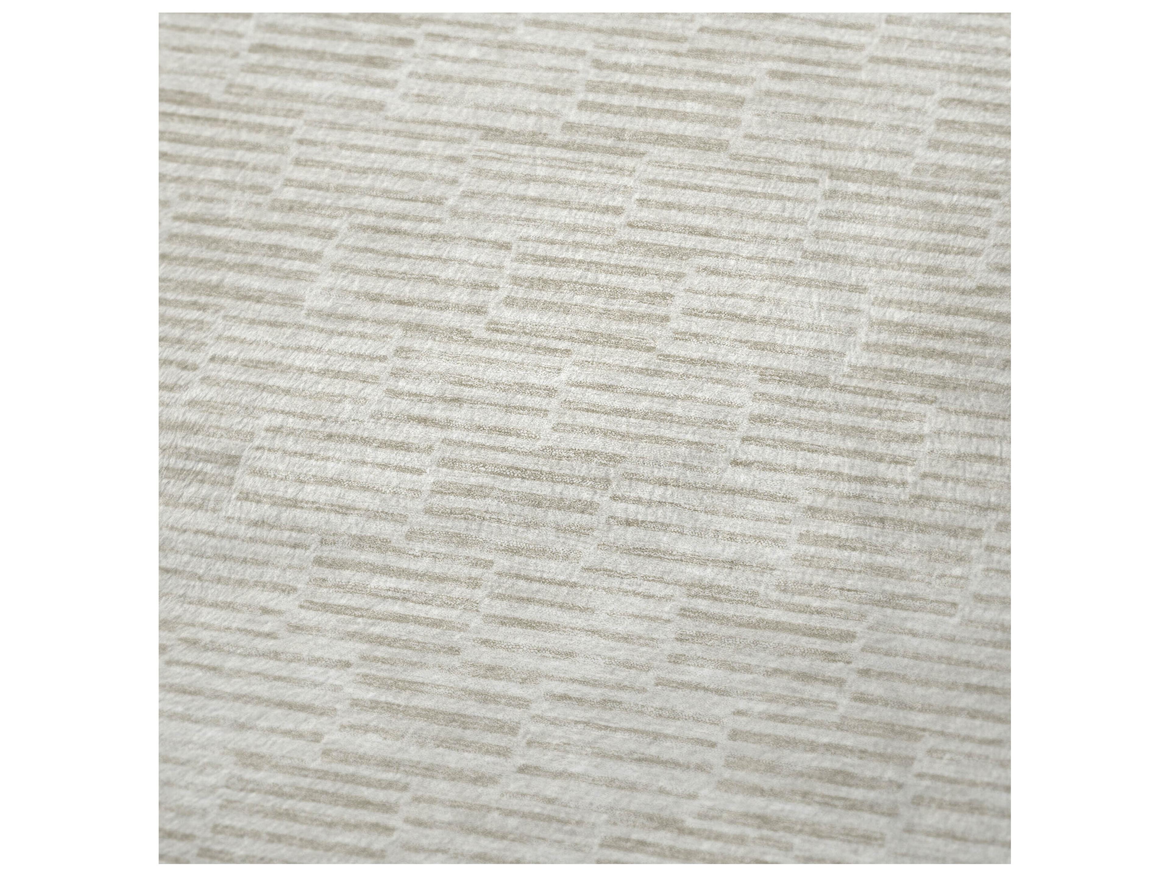Dalyn Sherpa Ivory Polyester Throw