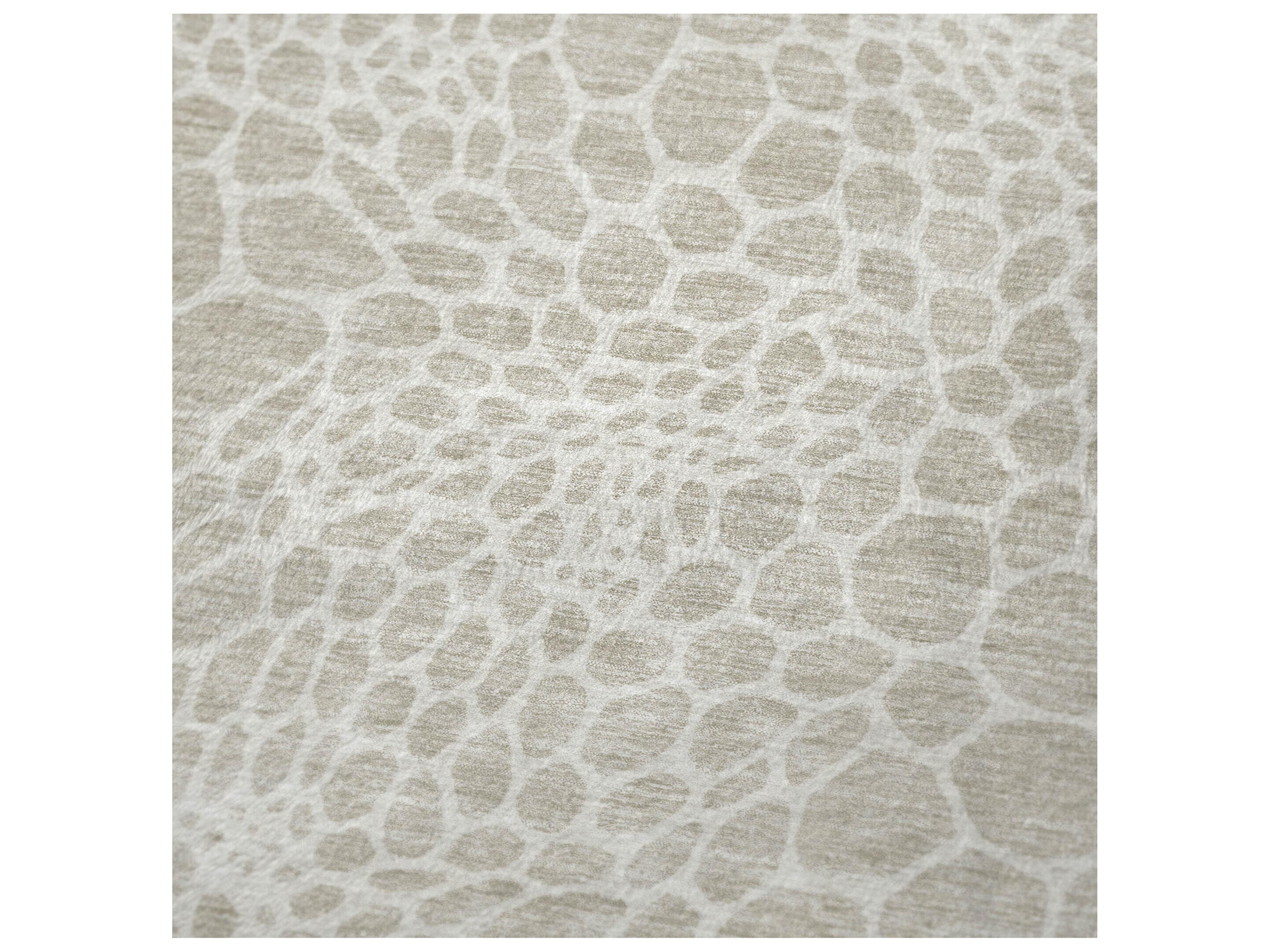 Dalyn Sherpa Brown Polyester Throw