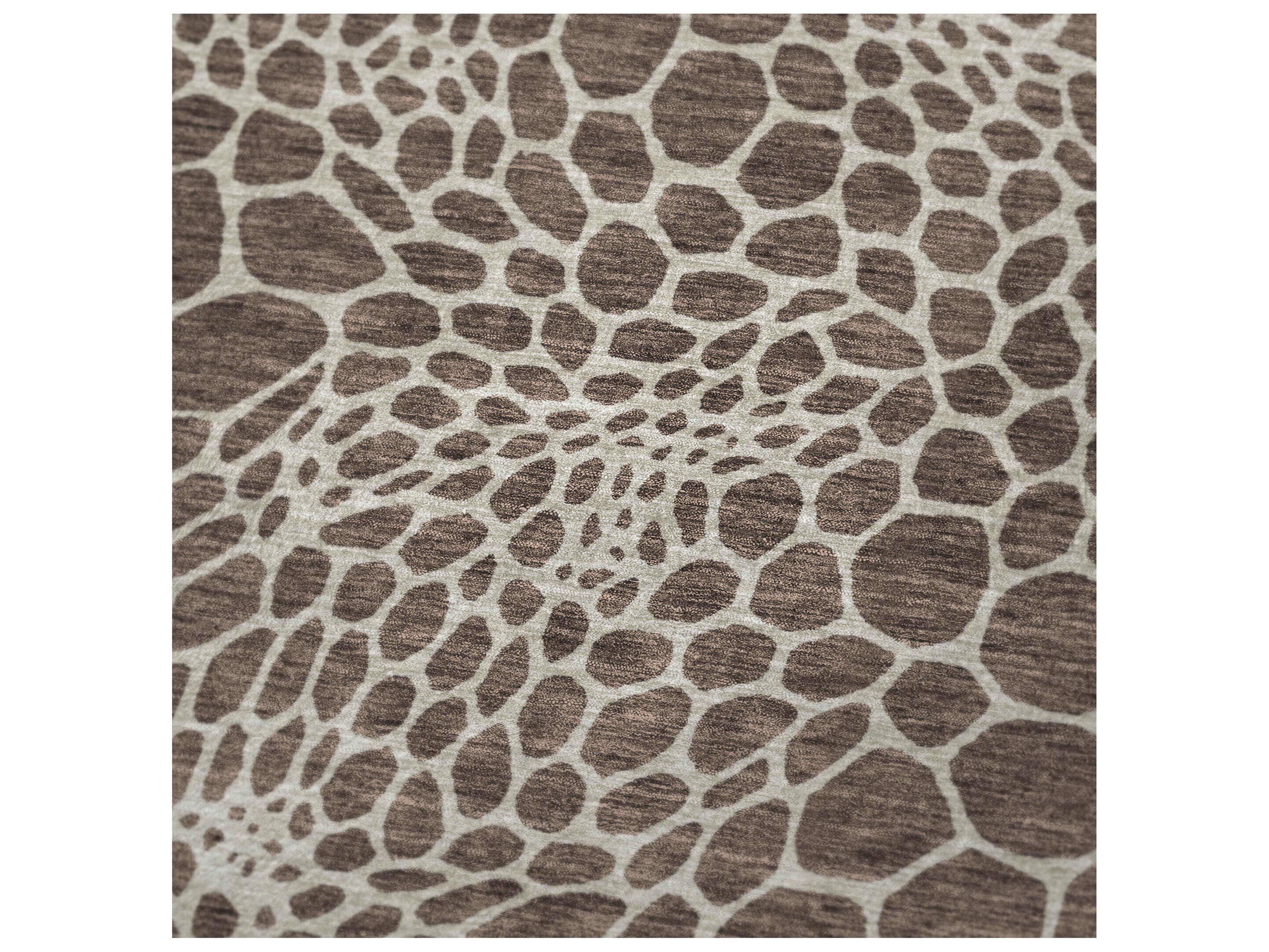 Dalyn Sherpa Brown Polyester Throw