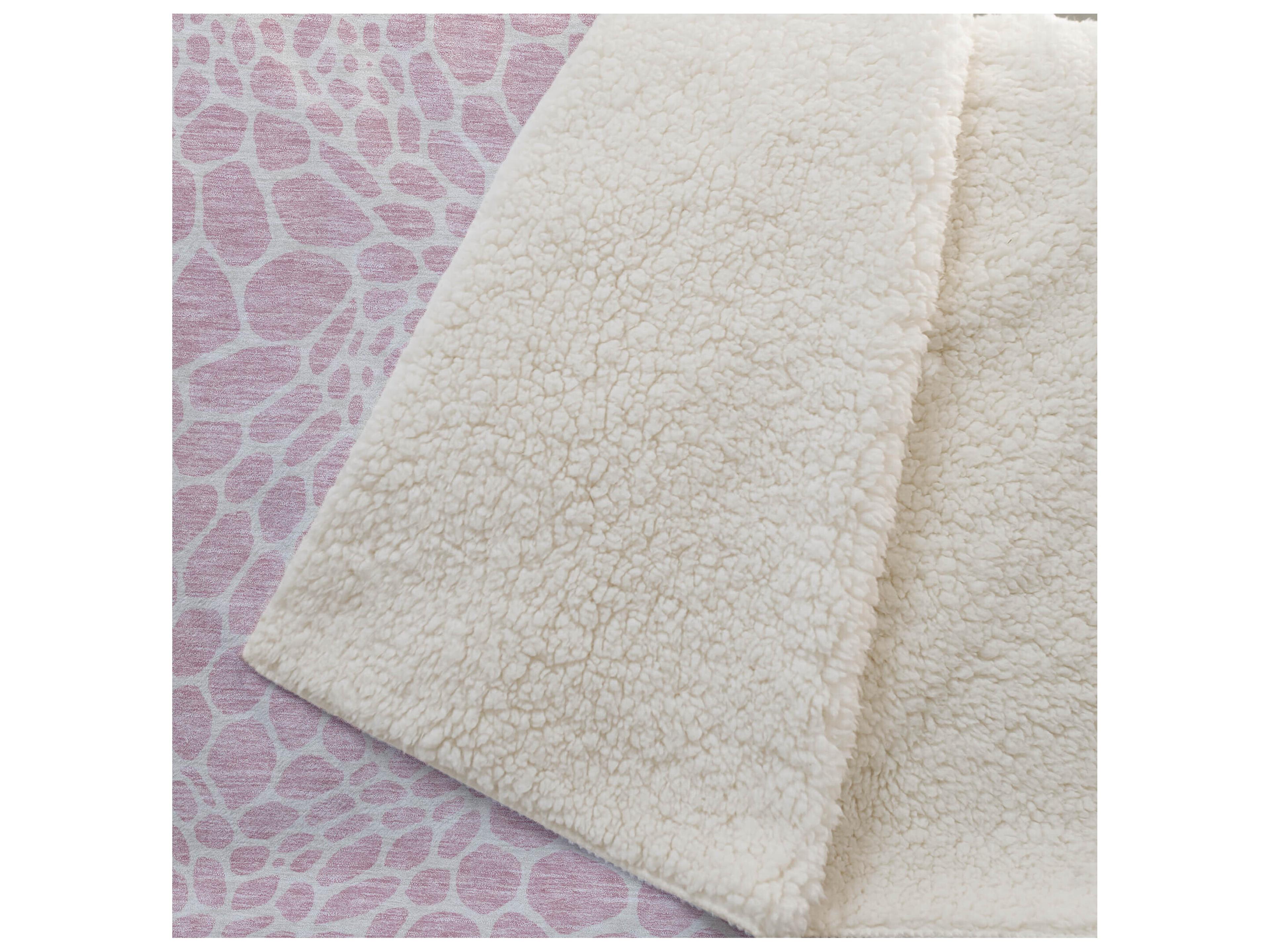 Dalyn Sherpa Pink Polyester Throw